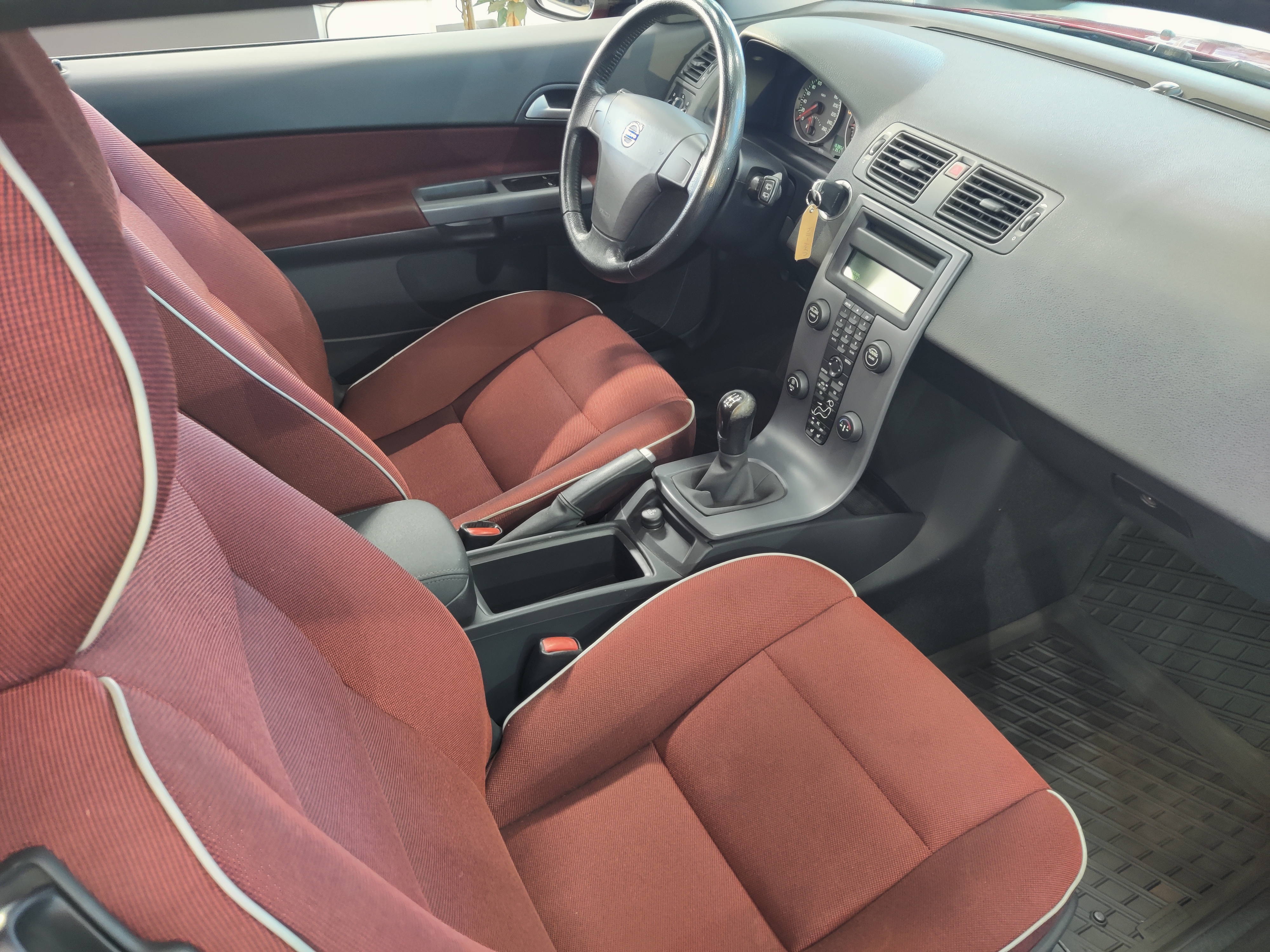 Volvo C30 1,6 (100 HV) KINETIC MAN