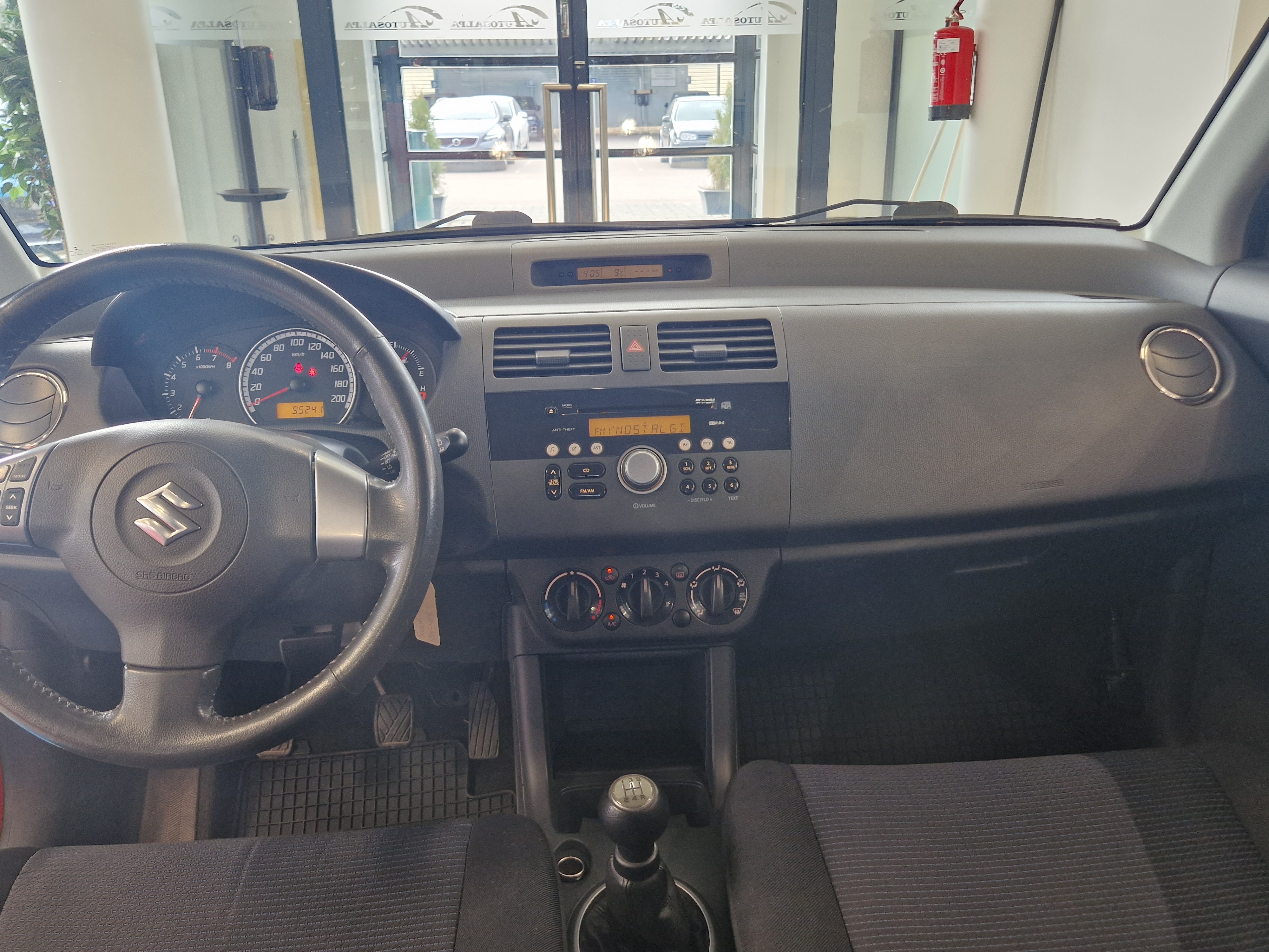 Suzuki SWIFT 1,3 4WD X-OVER 5D