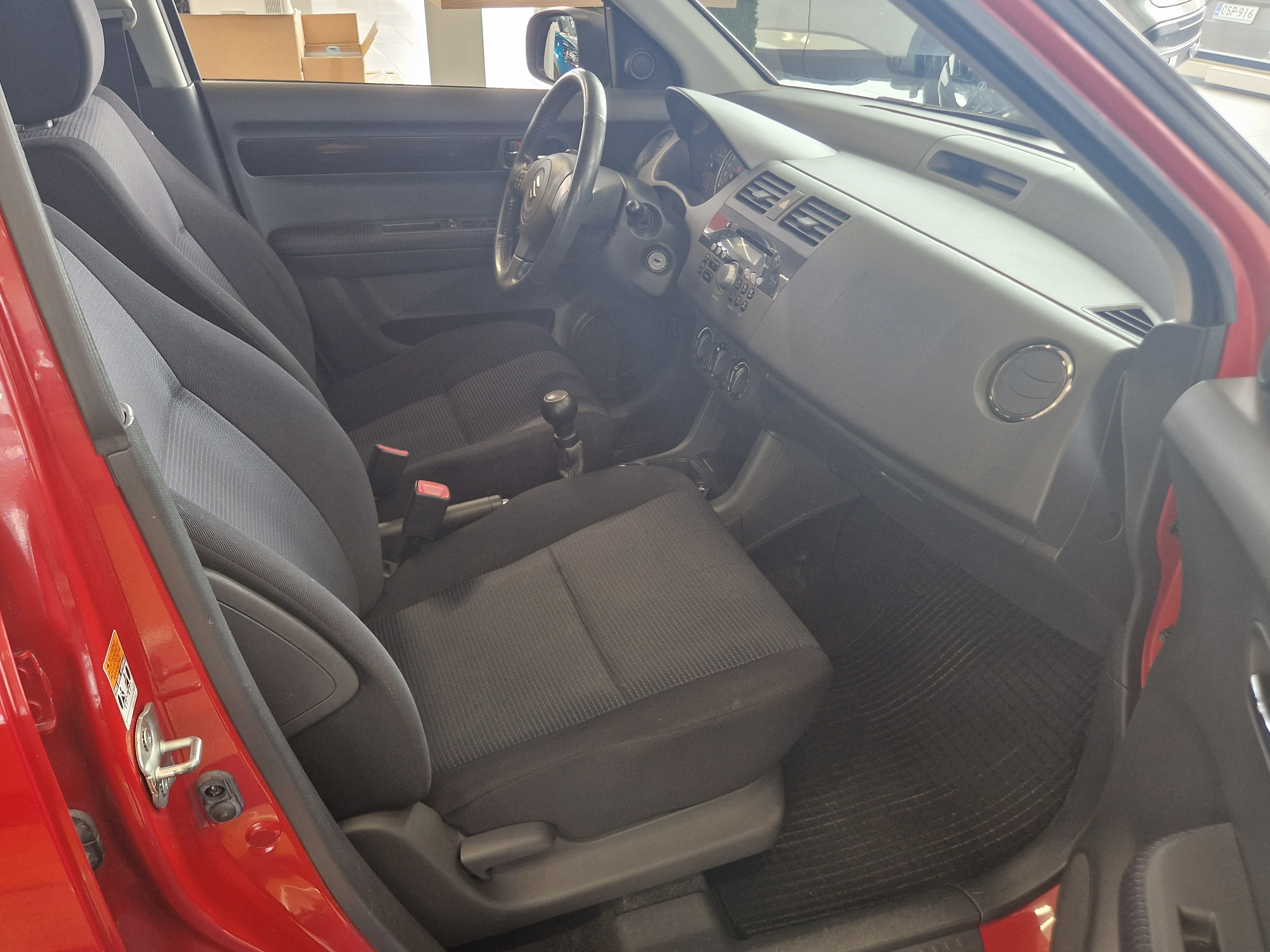 Suzuki SWIFT 1,3 4WD X-OVER 5D