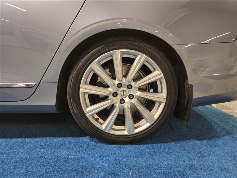 Volvo S90 D5 AWD INSCRIPTION AUT. TAKUU 12KK/20TKM
