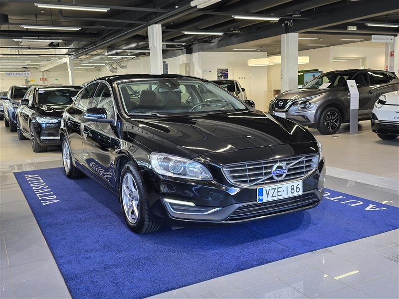 Volvo S60 D4 AWD Business aut. 2017, kuva 2/25