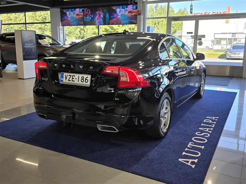 Volvo S60 D4 AWD Business aut. 2017, kuva 4/25