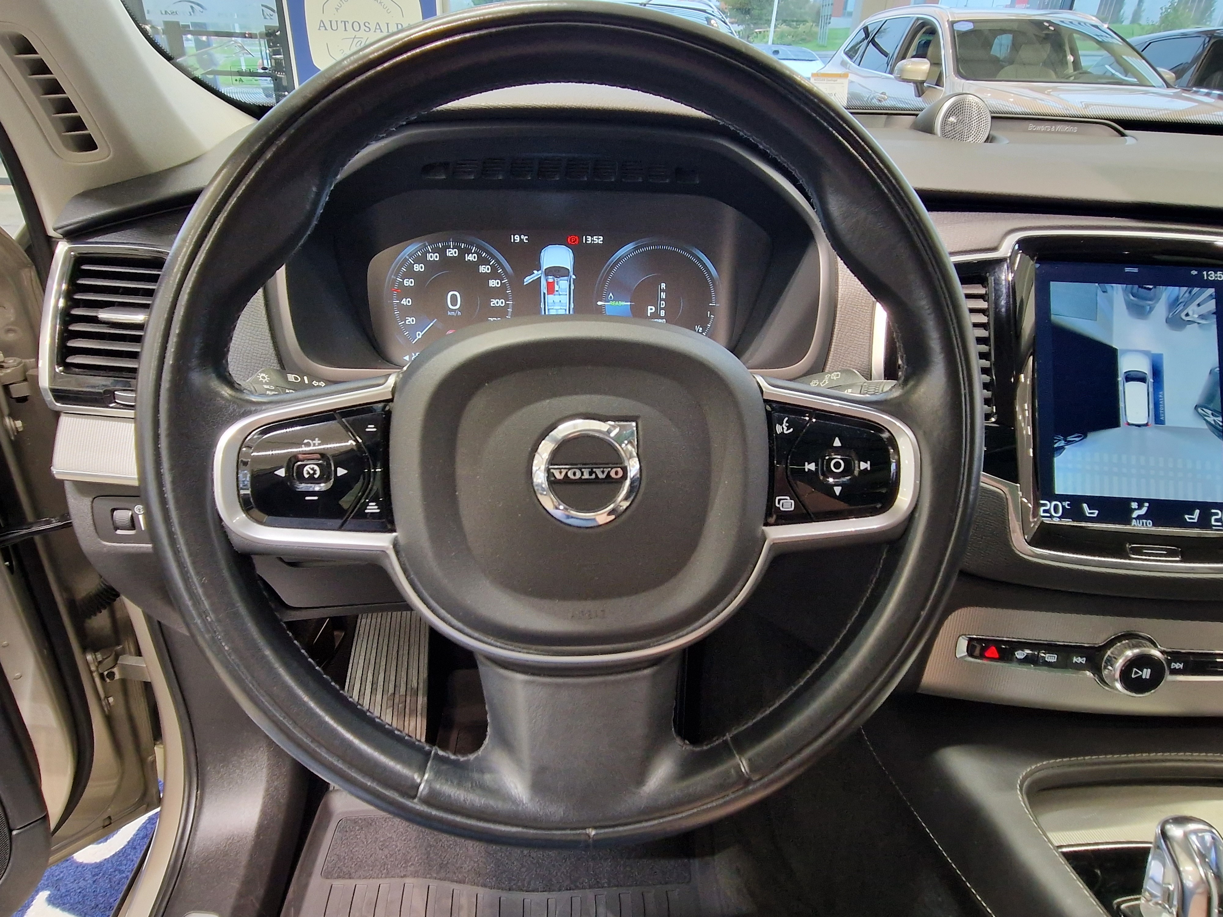 Volvo XC90 2017, kuva 5/26