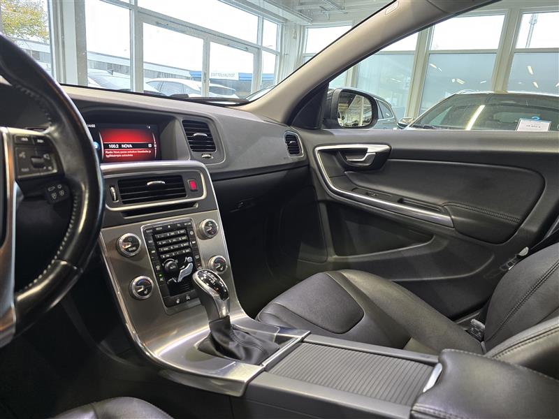 Volvo V60 D2 BUSINESS CLASSIC SUMMUM AUT.