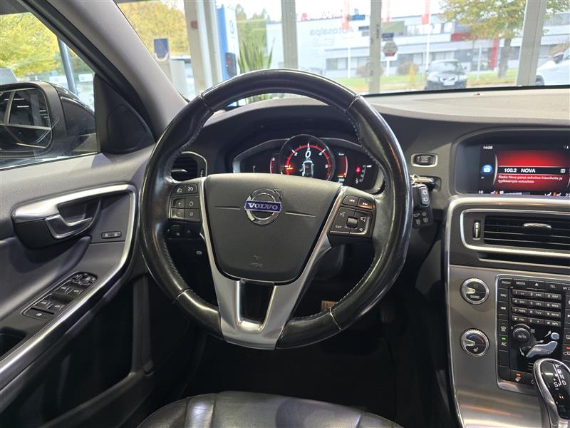 Volvo V60 D2 BUSINESS CLASSIC SUMMUM AUT.
