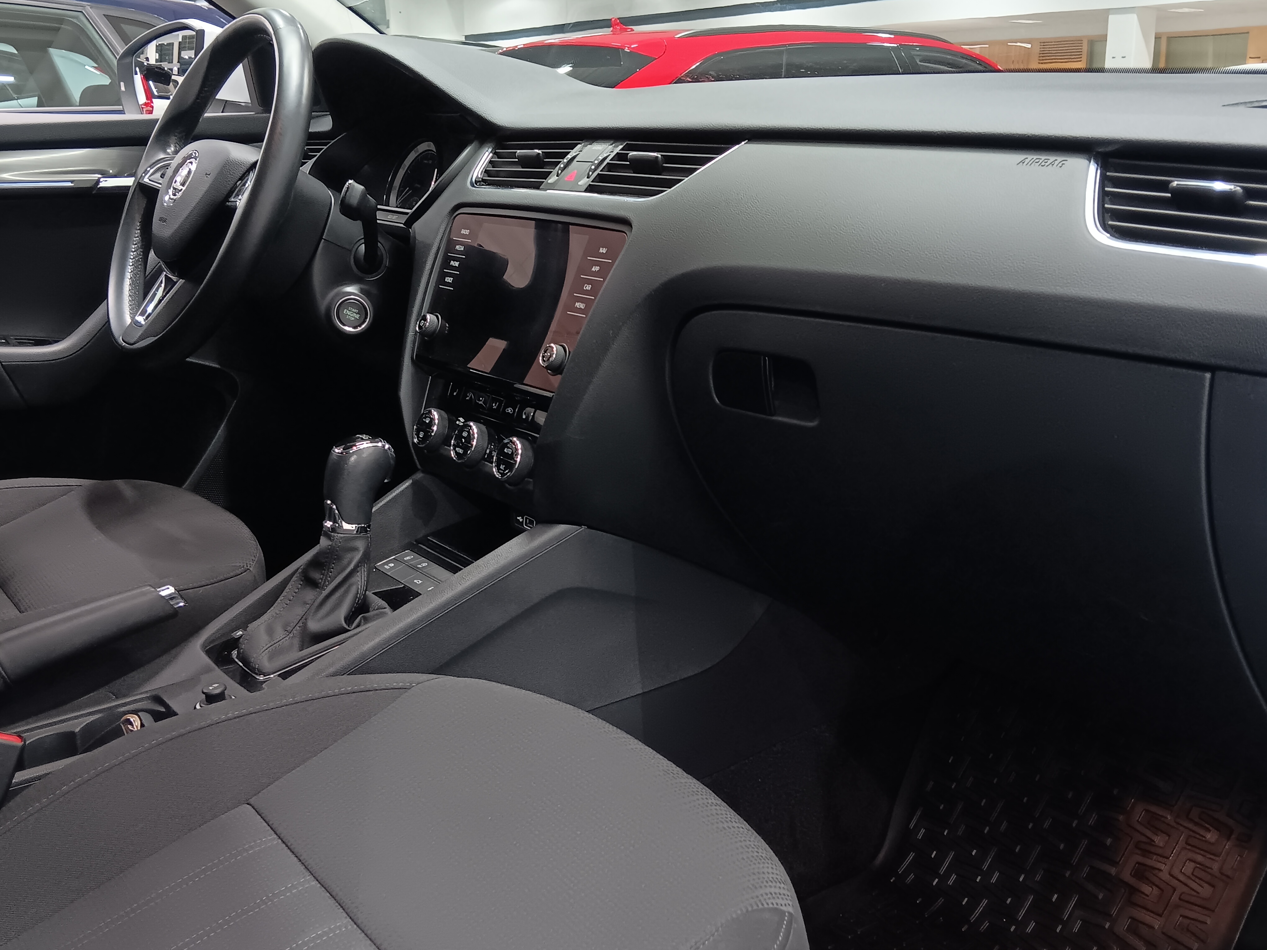 Skoda OCTAVIA COMBI 1,5 TSI STYLE DSG AUTOM.