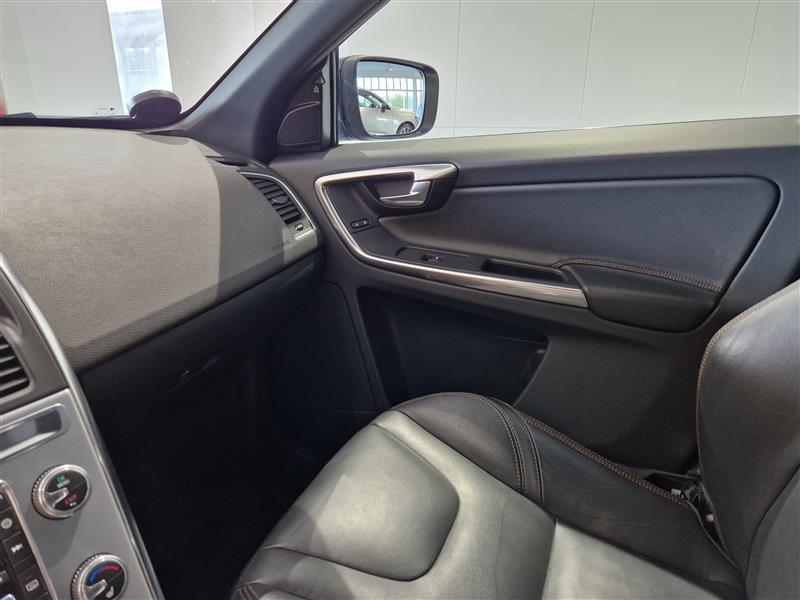Volvo XC60 D4 AWD BUSINESS CLASSIC SUMMUM AUT