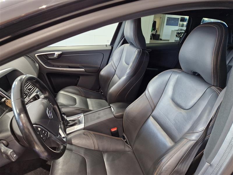 Volvo XC60 D4 AWD BUSINESS CLASSIC SUMMUM AUT