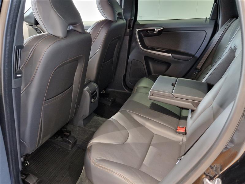 Volvo XC60 D4 AWD BUSINESS CLASSIC SUMMUM AUT