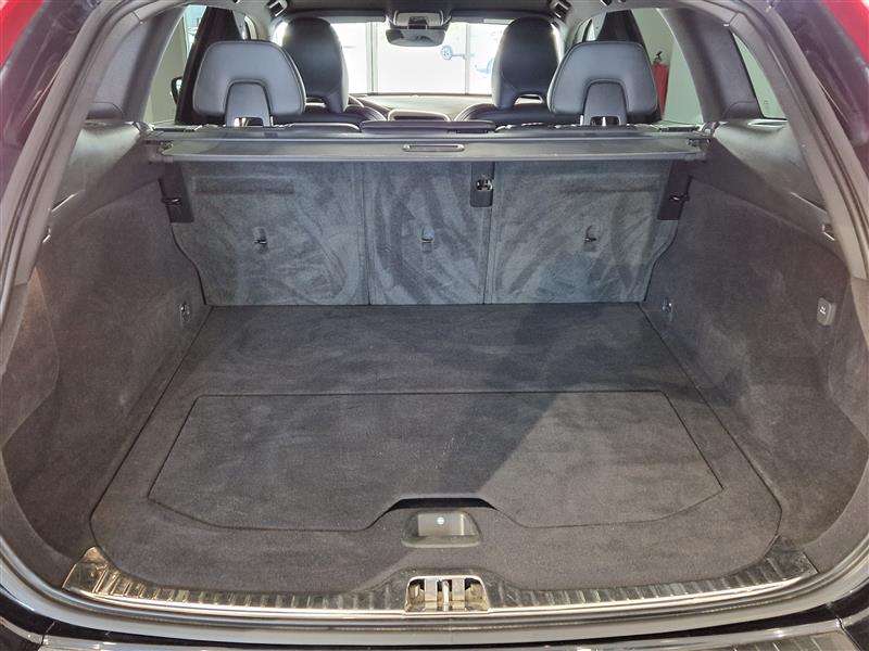 Volvo XC60 D4 AWD BUSINESS CLASSIC SUMMUM AUT