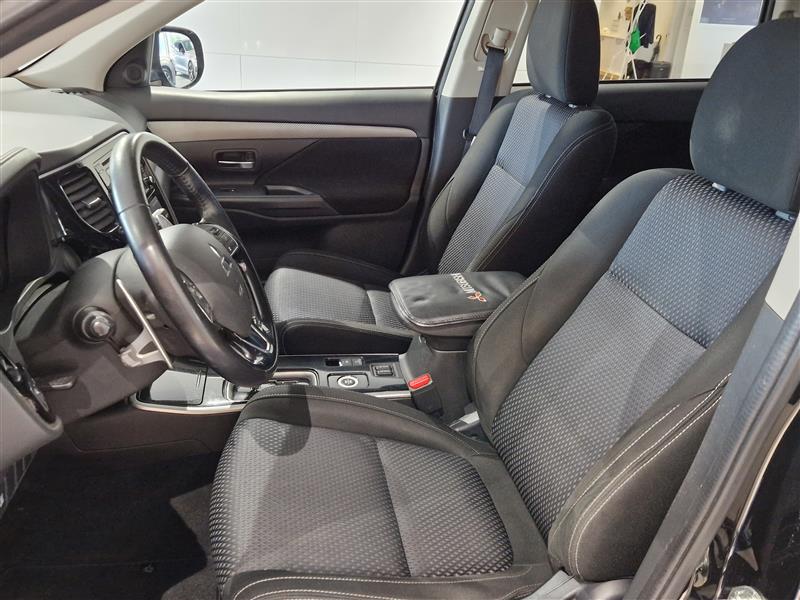 Mitsubishi OUTLANDER 2,2 DI-D INTENSE AT 4WD 5P