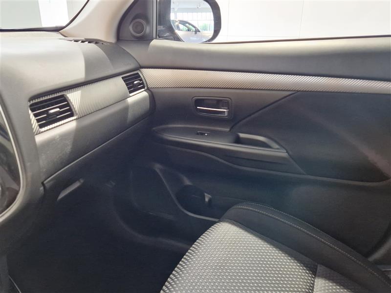 Mitsubishi OUTLANDER 2,2 DI-D INTENSE AT 4WD 5P