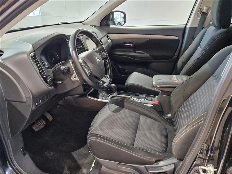 Mitsubishi Outlander 2017, kuva 6/16