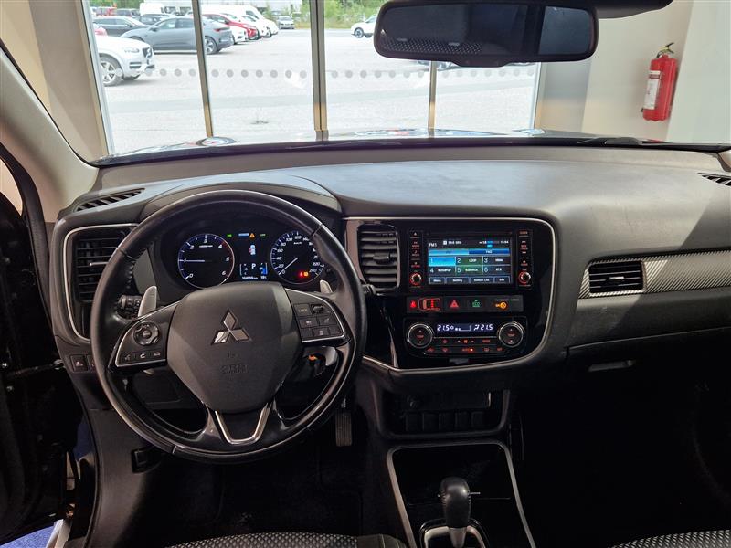 Mitsubishi Outlander 2017, kuva 7/16