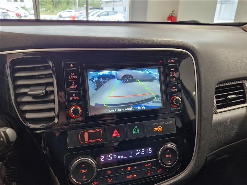 Mitsubishi OUTLANDER 2,2 DI-D INTENSE AT 4WD 5P