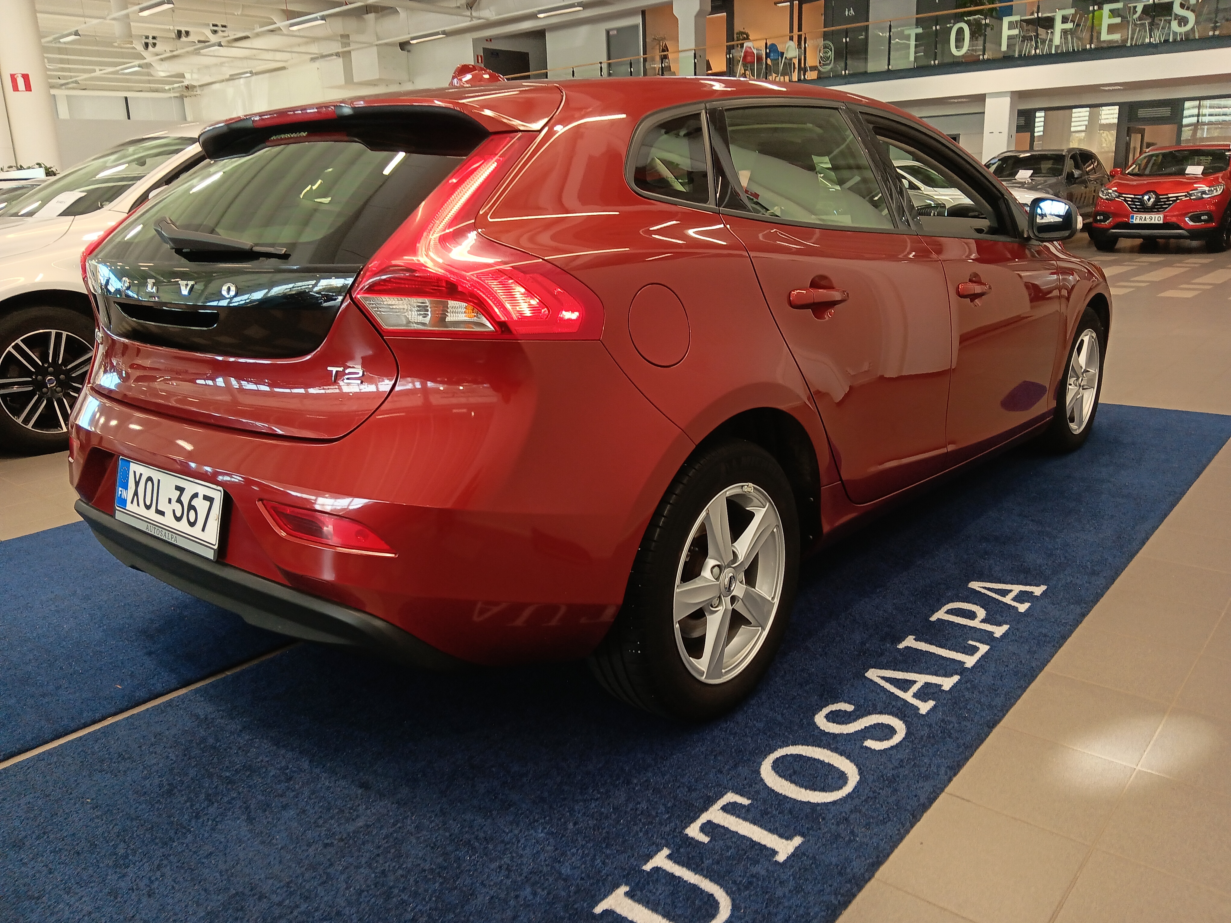 Volvo V40 T2 Kinetic 2018, bild 3/17