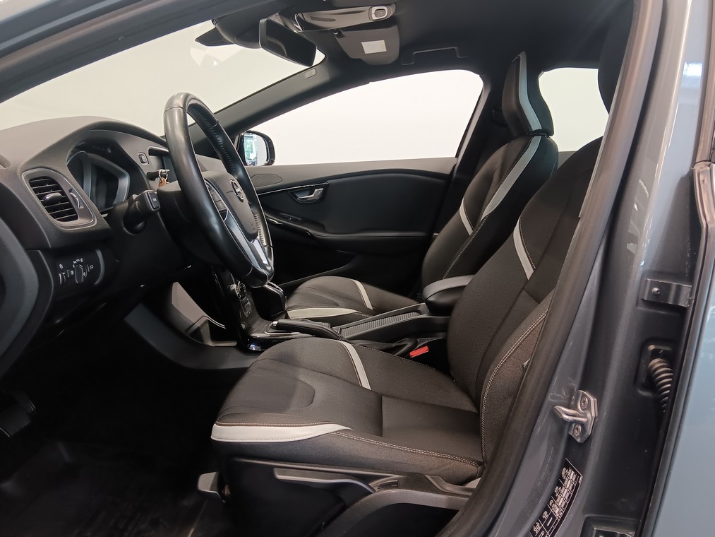 Volvo V40 CROSS COUNTRY D2 BUSINESS DYNAMIC EDITION AUT