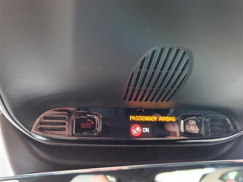 Volvo XC40 T3 BUSINESS R-DESIGN AUT.TAKUU 24KK/40TKM