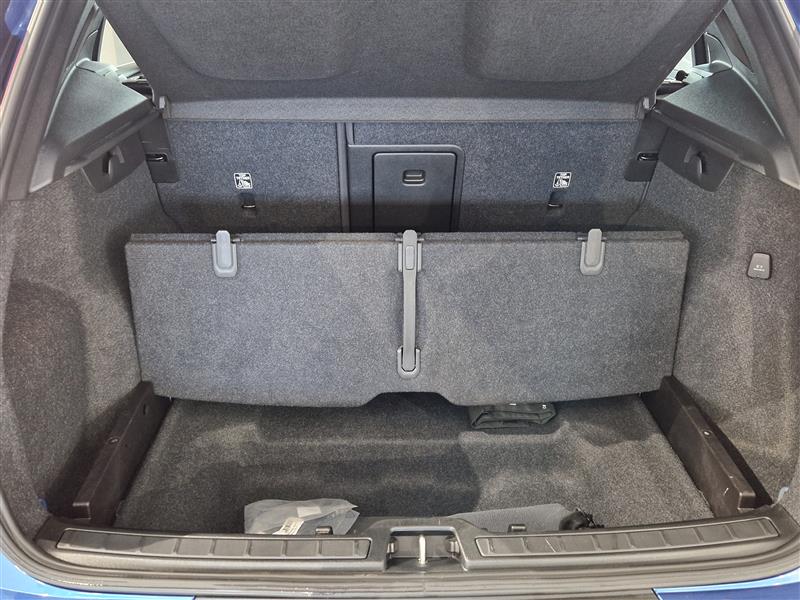 Volvo XC40 T3 BUSINESS R-DESIGN AUT.TAKUU 24KK/40TKM