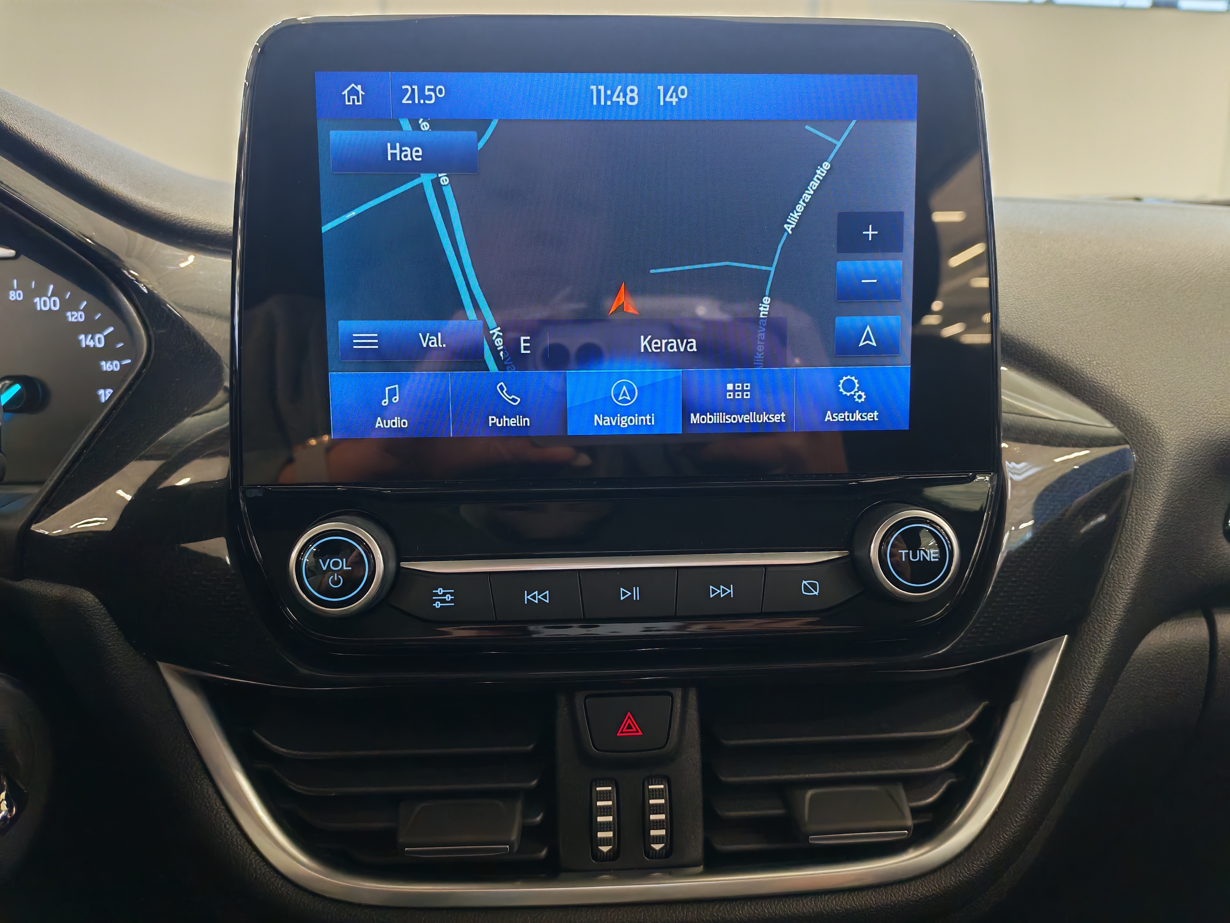 Ford PUMA 1,0 ECOBOOST HYBRID (MHEV) 125HV M6 TITANIUM