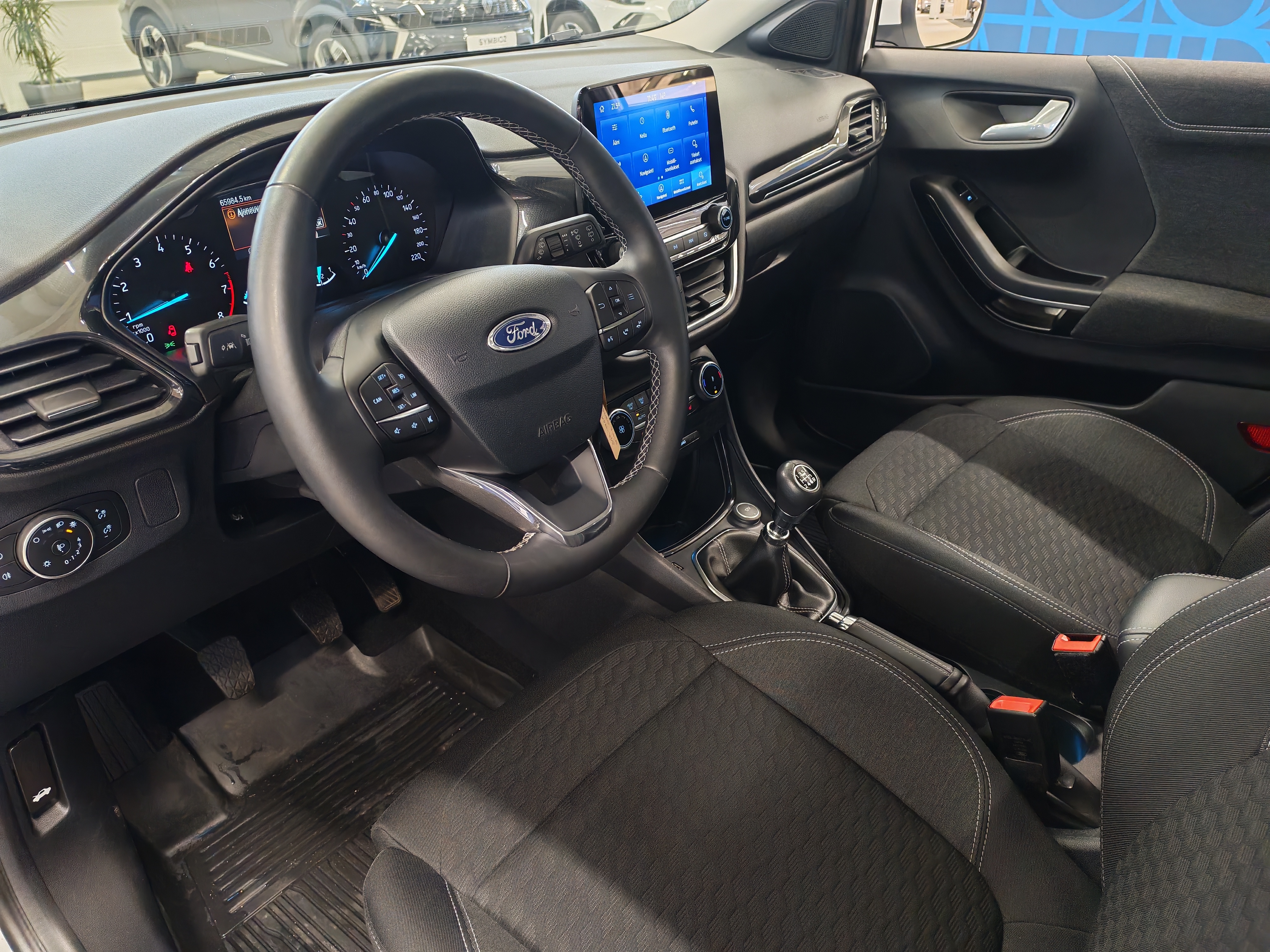 Ford PUMA 1,0 ECOBOOST HYBRID (MHEV) 125HV M6 TITANIUM