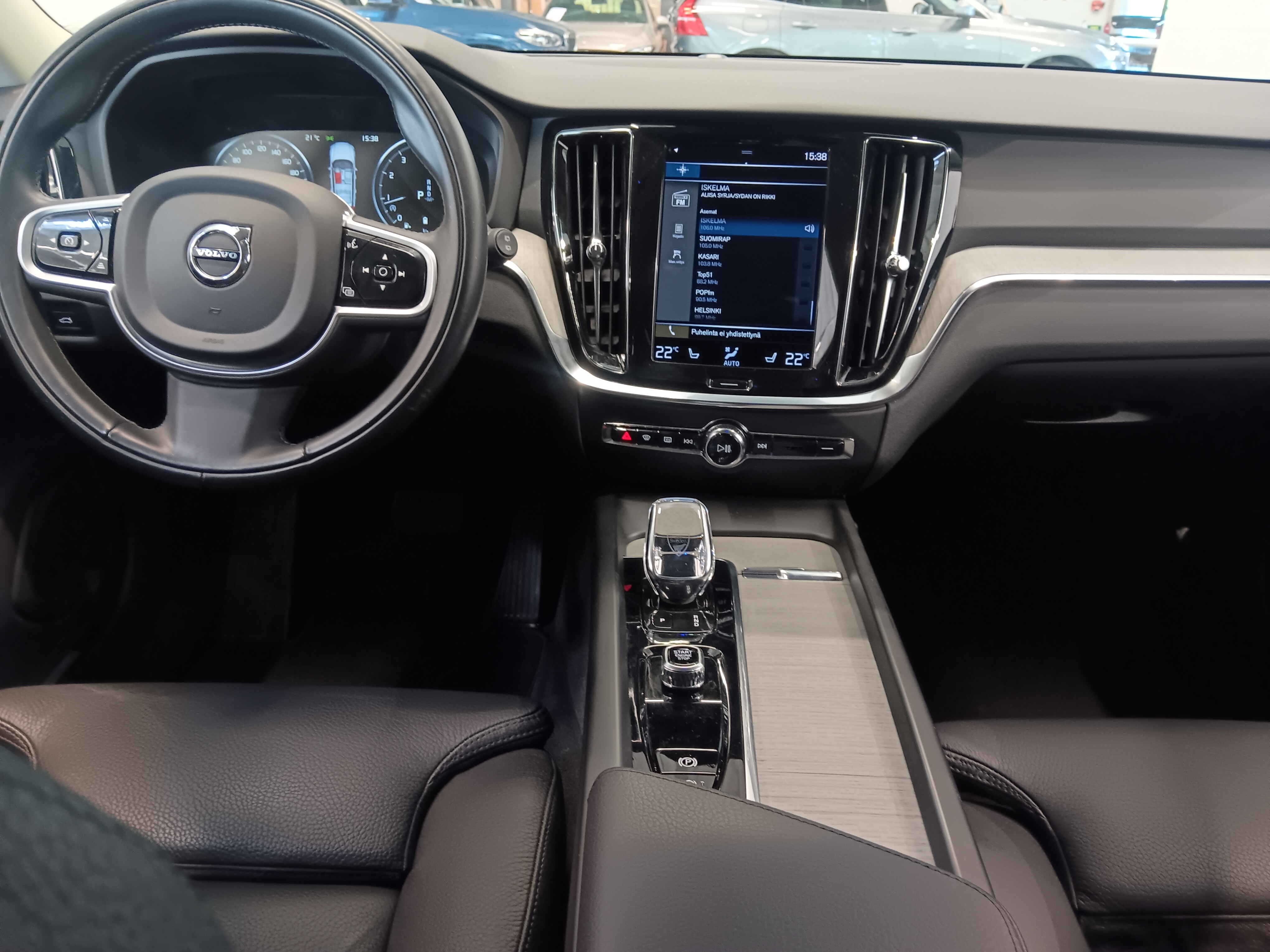 Volvo V60 B4 MHEV INSCRIPTION TAKUU 24KK/40TKM