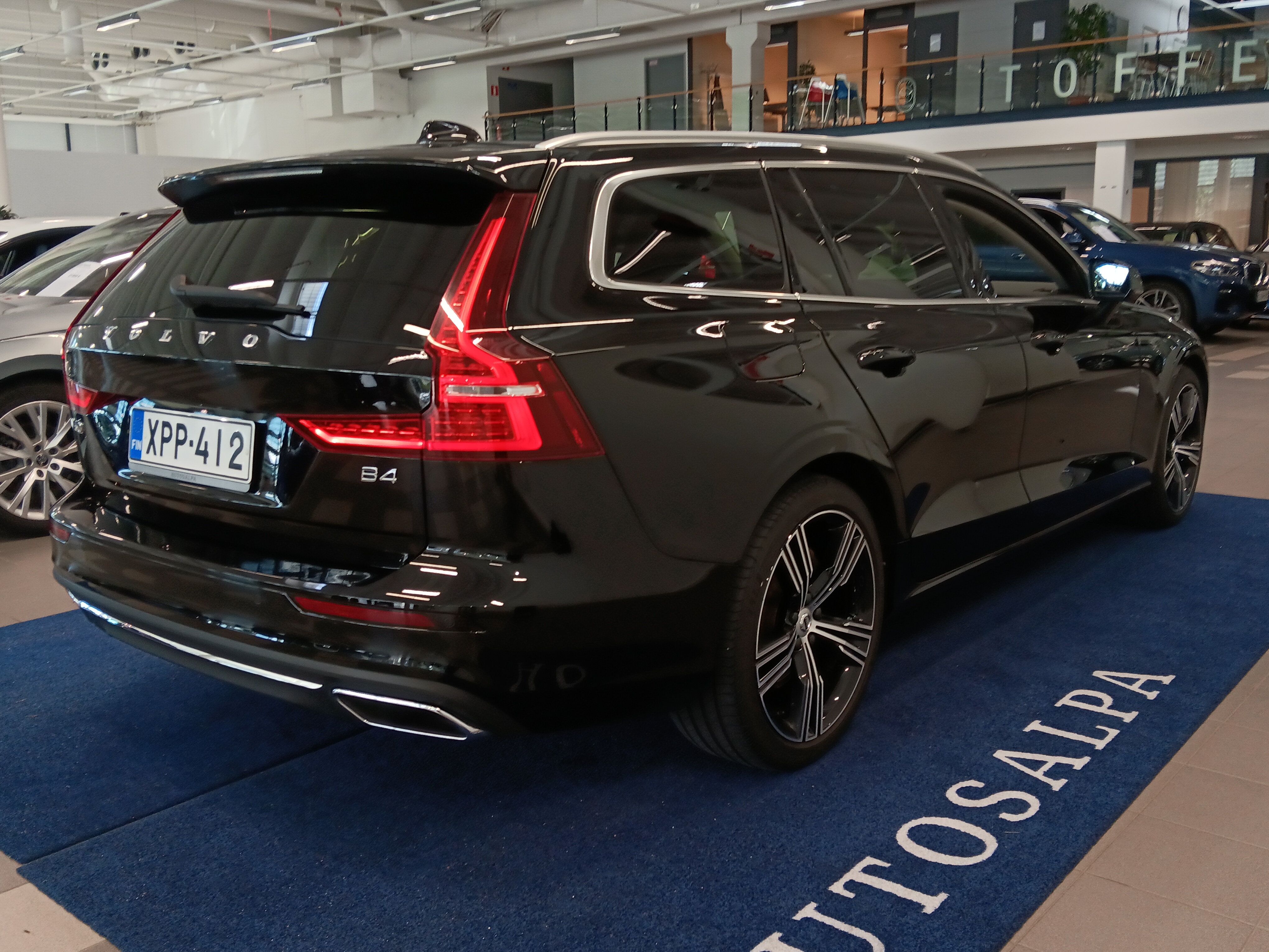 Volvo V60 B4 MHEV Inscription 2022, kuva 3/22