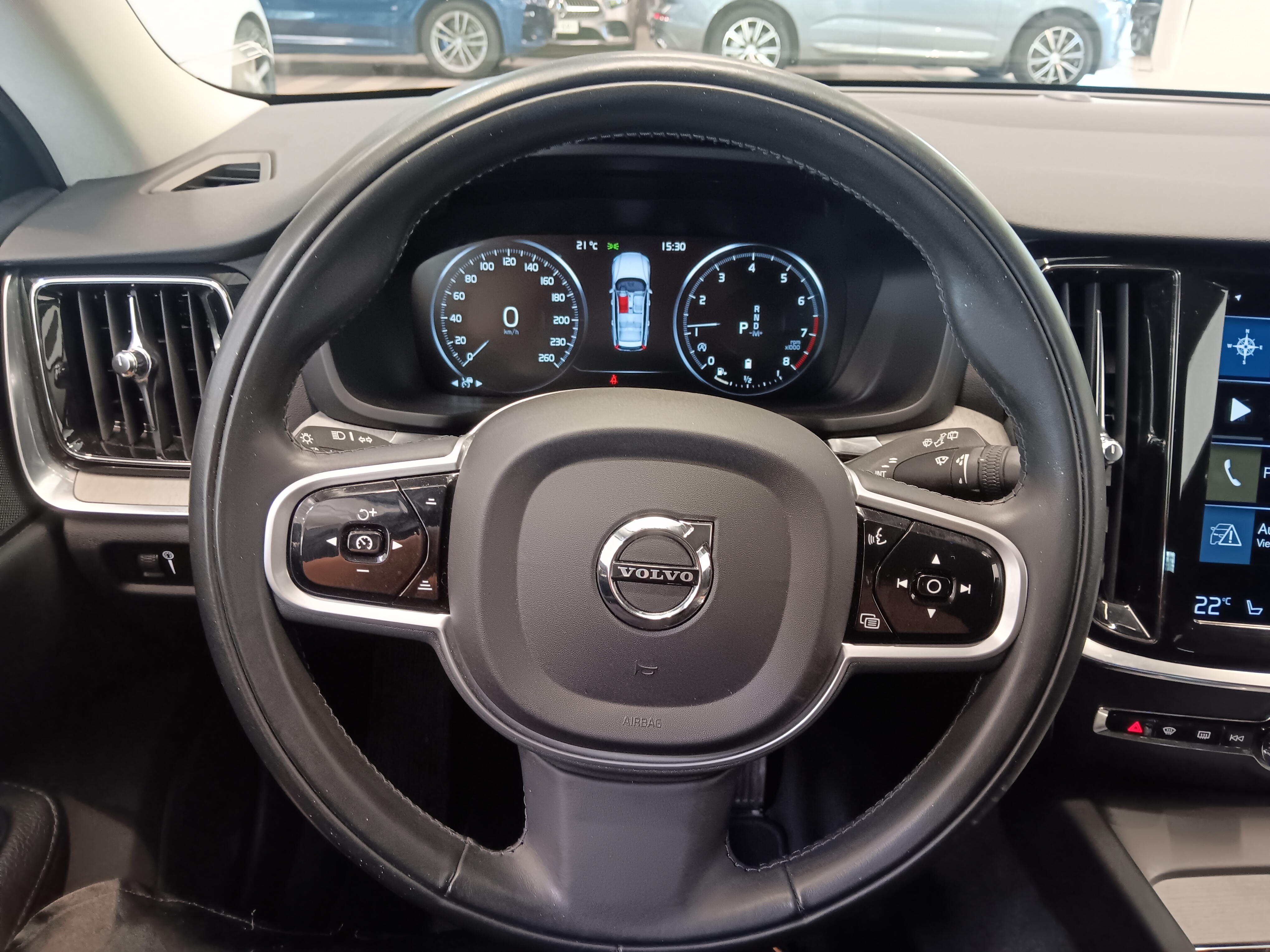 Volvo V60 B4 MHEV INSCRIPTION TAKUU 24KK/40TKM
