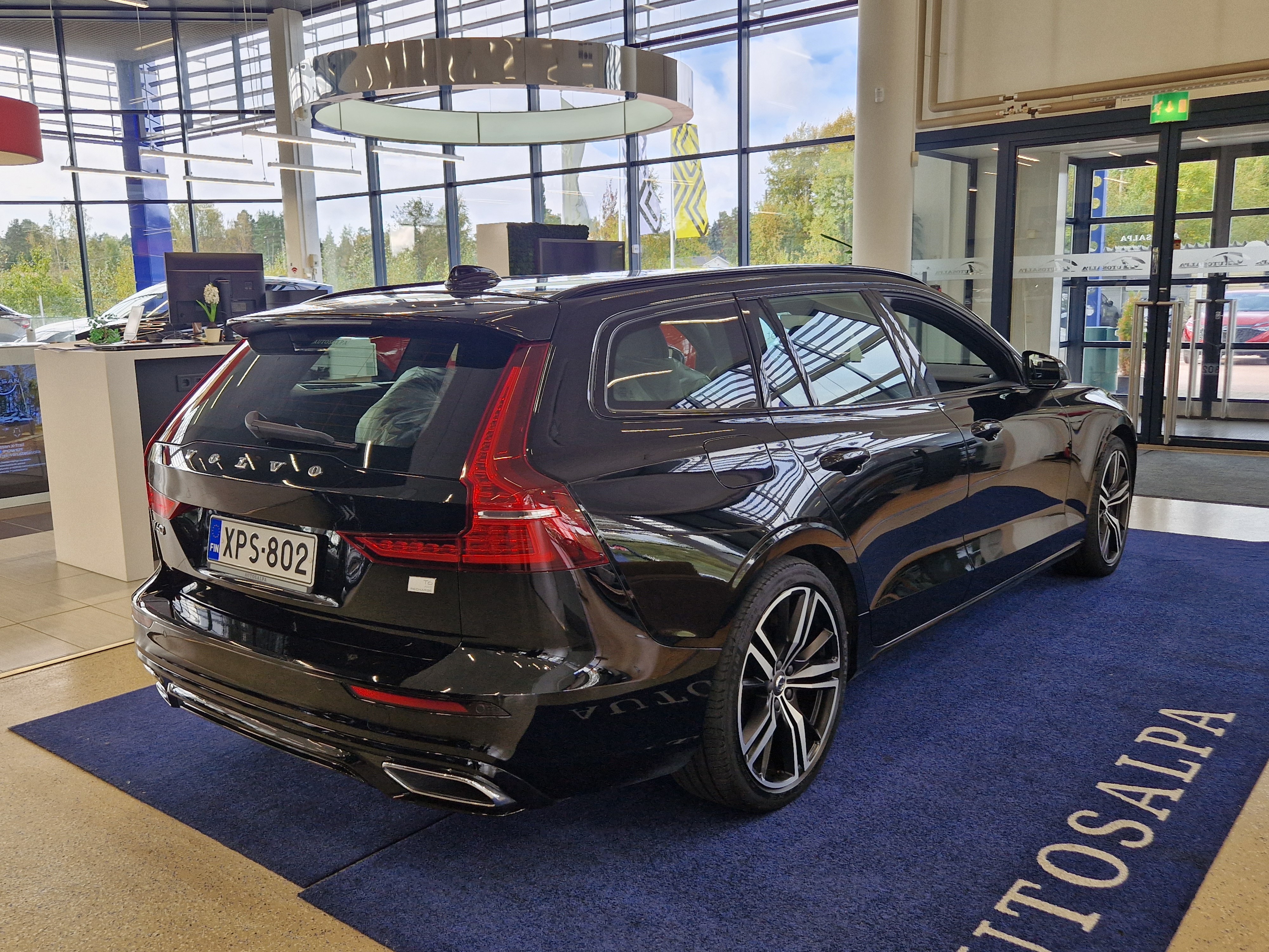Volvo V60 2022, kuva 3/17