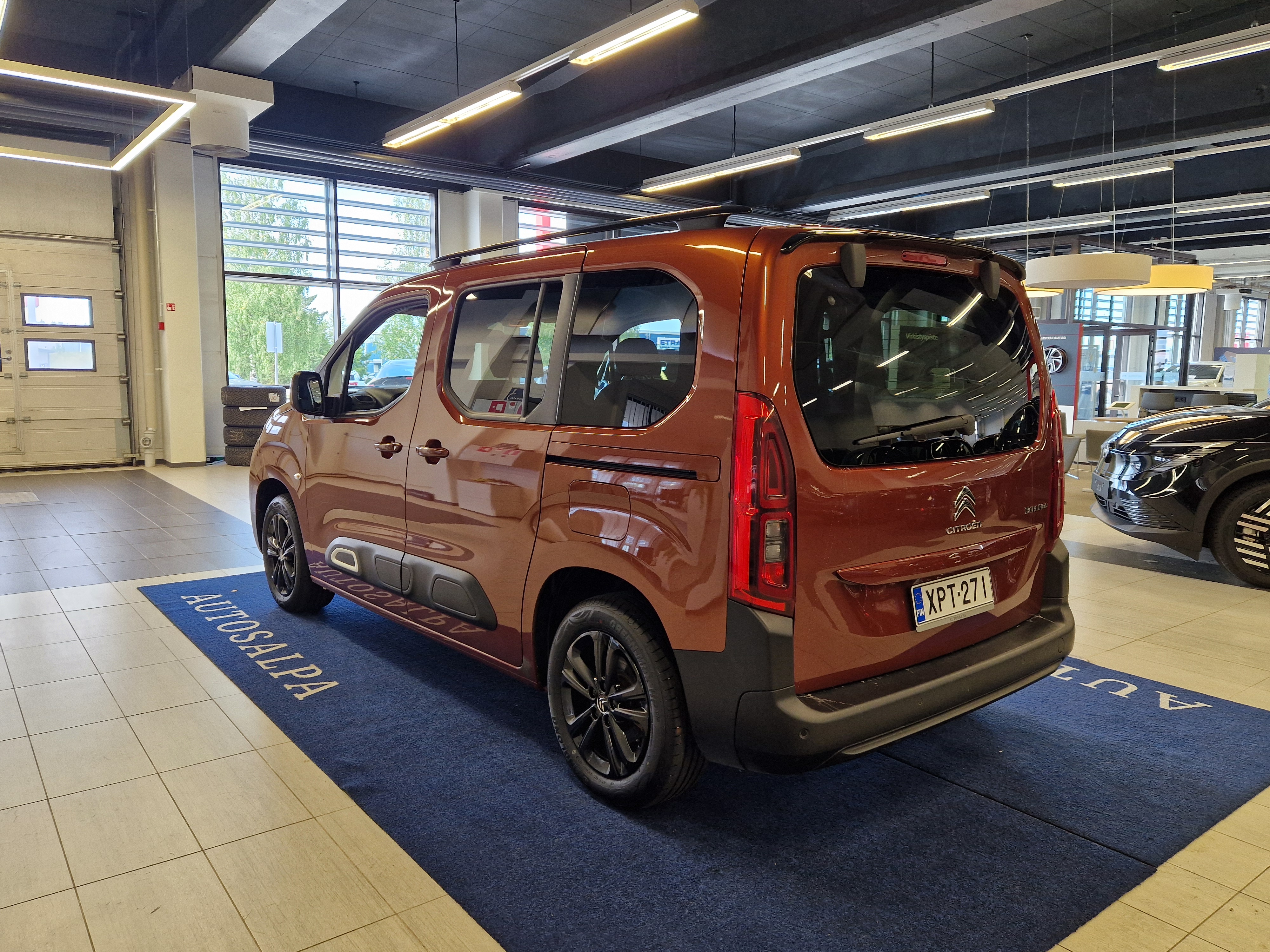 Citroen BERLINGO PURETECH 130 FEEL PACK M EAT8 AUTOMAATTI