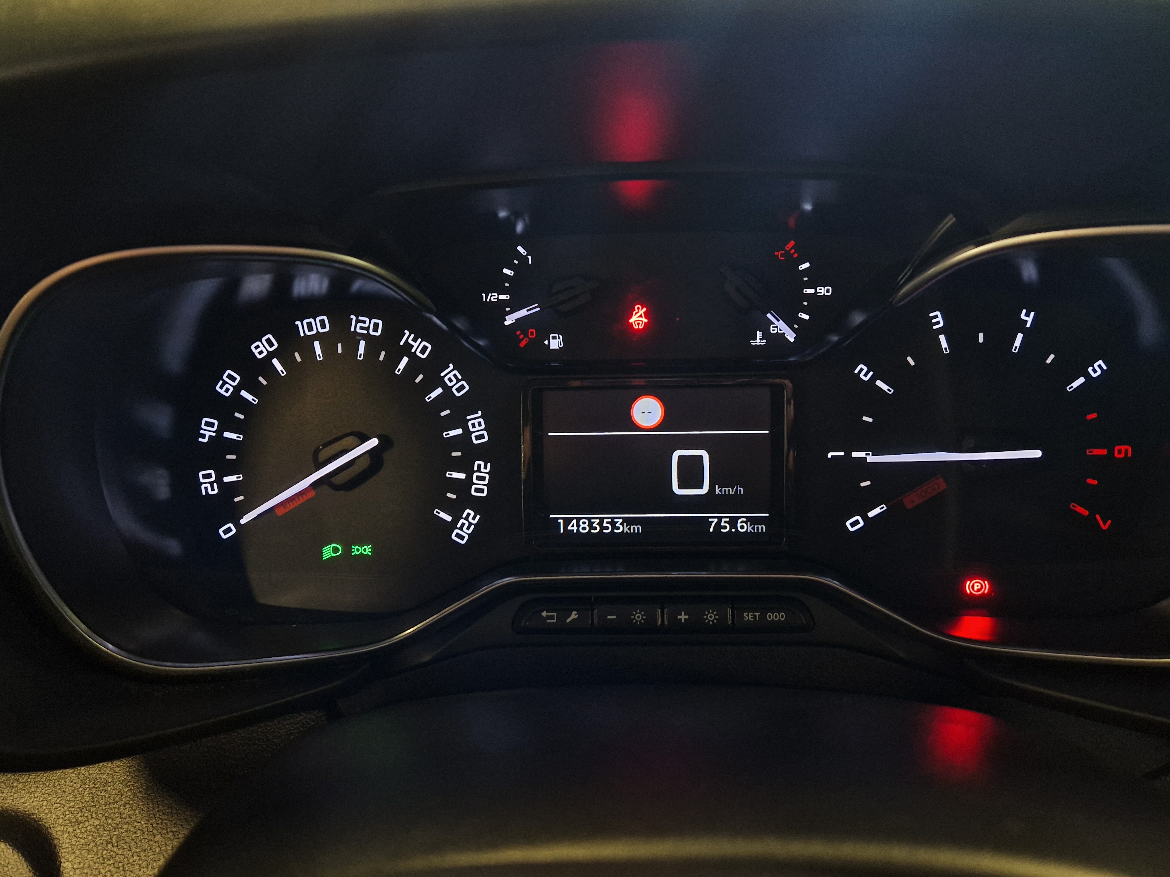 Citroen BERLINGO PURETECH 130 FEEL PACK M EAT8 AUTOMAATTI