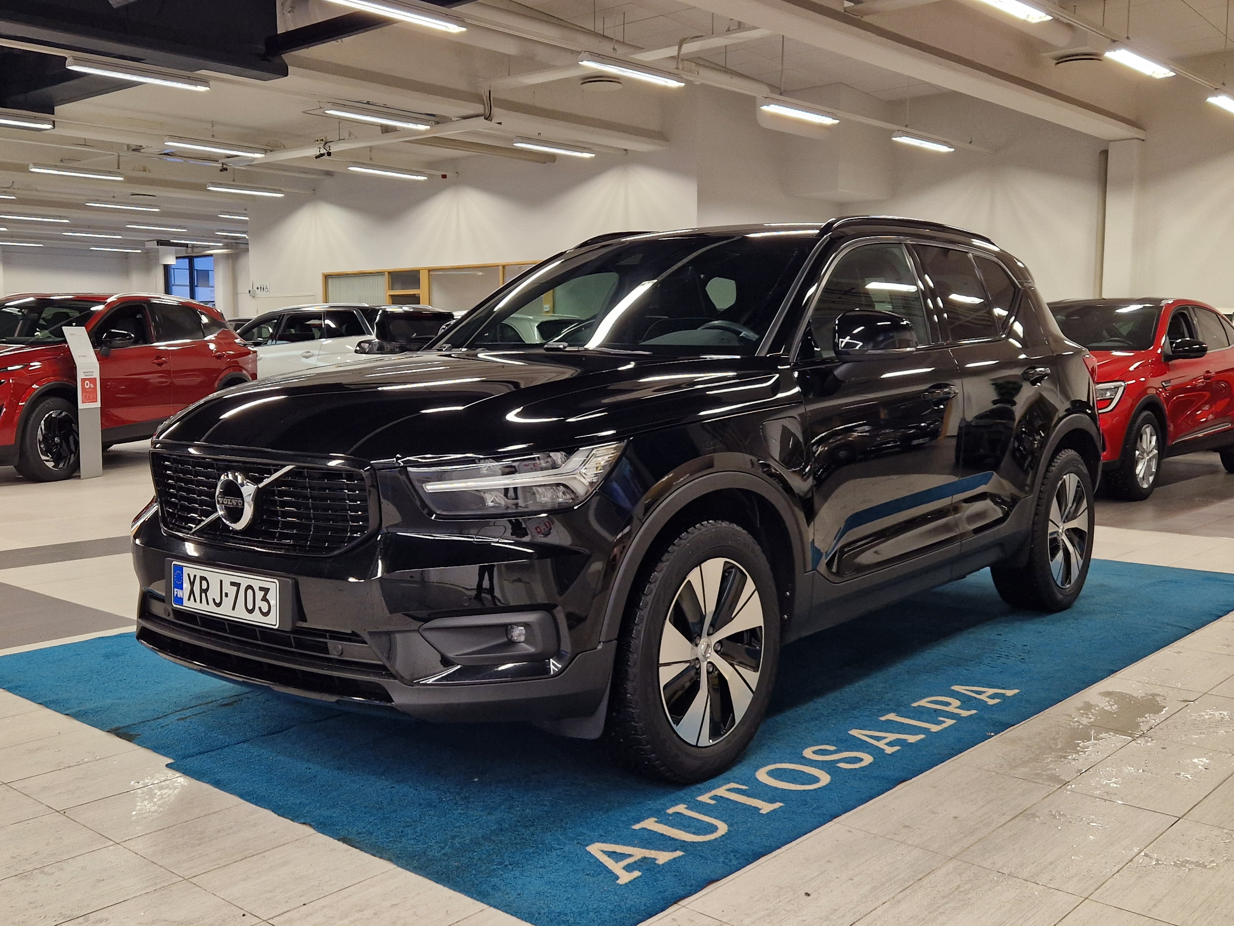 Volvo XC40 T4 TWE R-DESIGN TAKUU 24KK/40TKM.