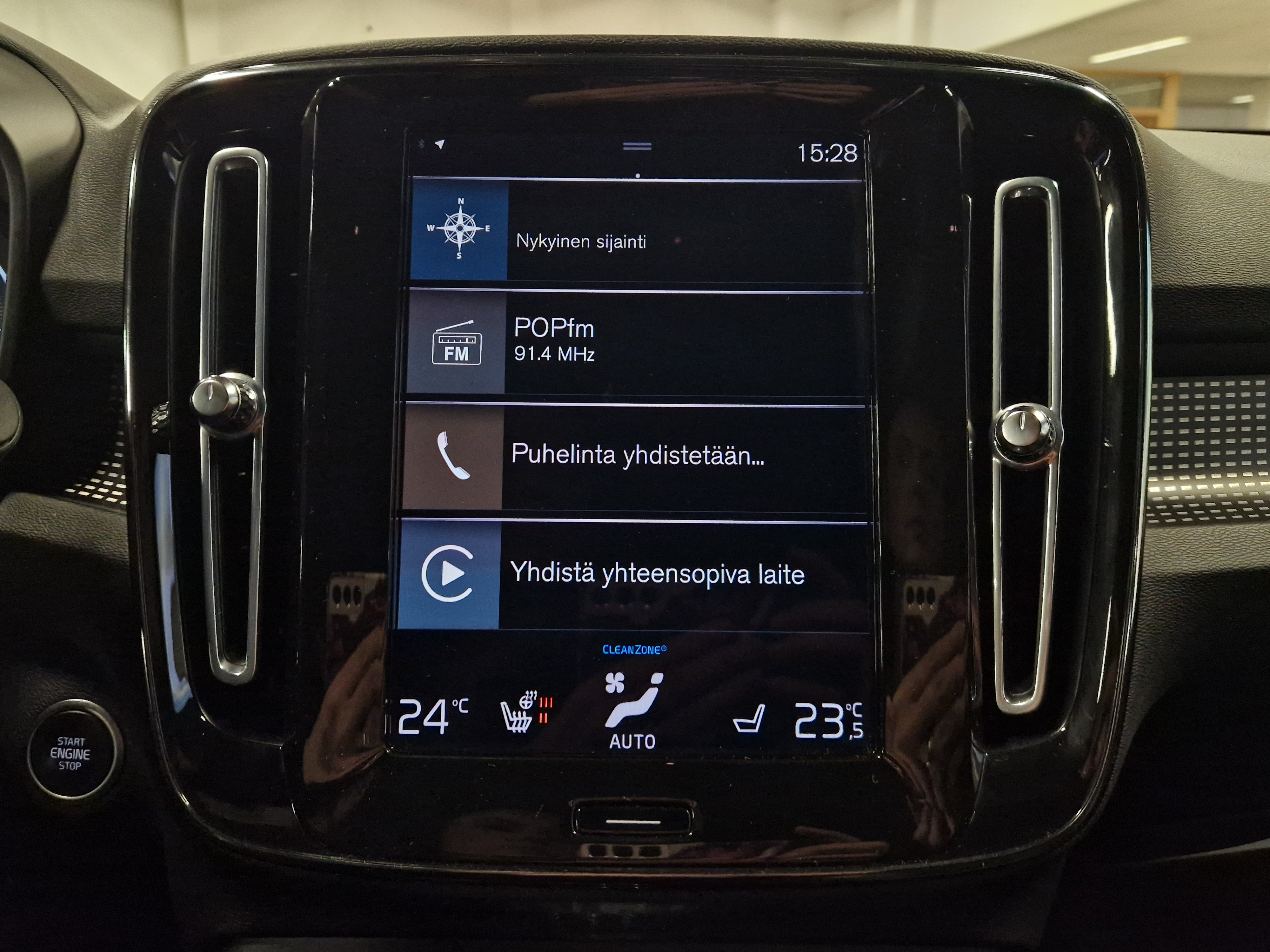 Volvo XC40 T4 TWE R-DESIGN TAKUU 24KK/40TKM.