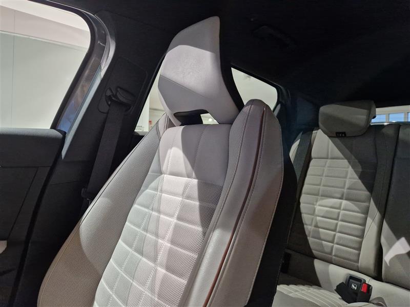 Renault MEGANE E-TECH 60KWH 220HV ICONIC.TAKUU 24KK/40TKM