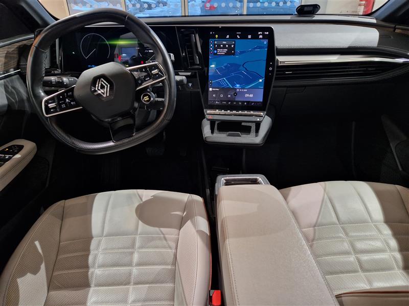 Renault MEGANE E-TECH 60KWH 220HV ICONIC.TAKUU 24KK/40TKM