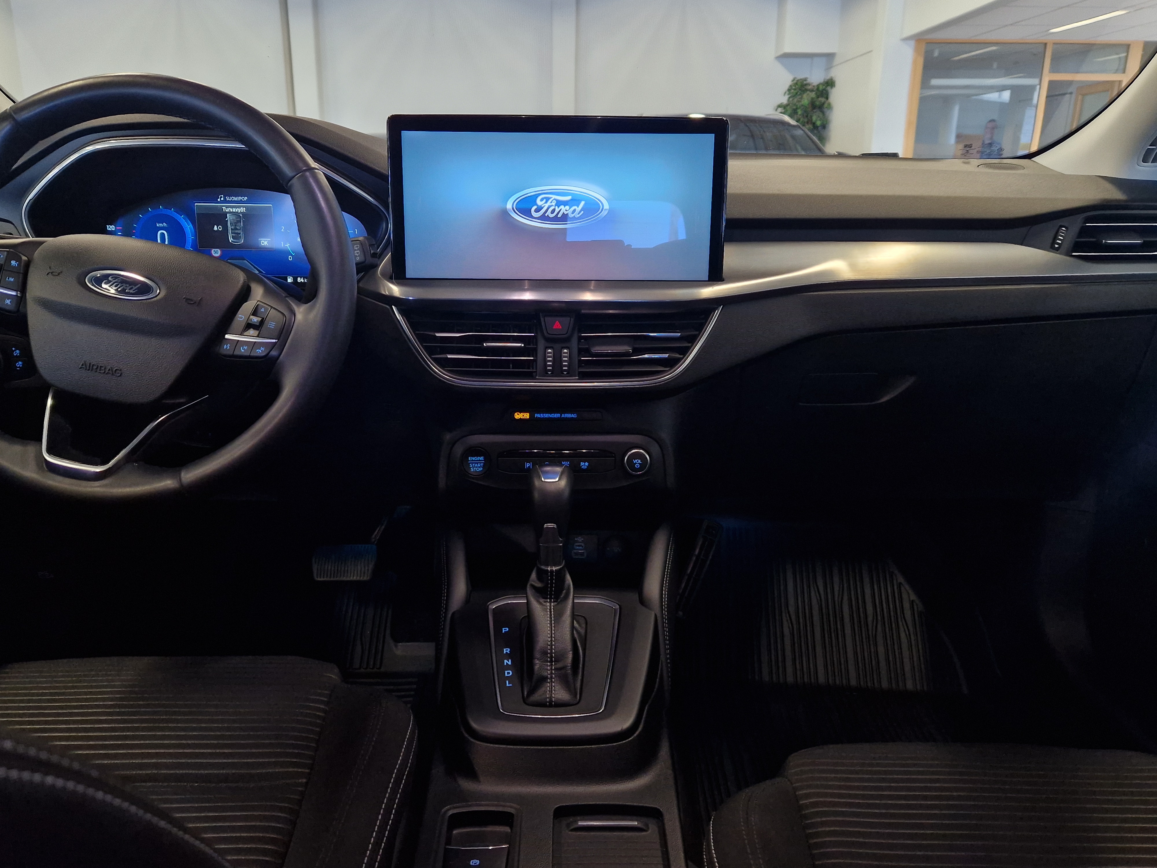 Ford FOCUS 1.0 ECOBOOST HYBRID POWERSHIFT 125HV (KEVYTHYBRIDI