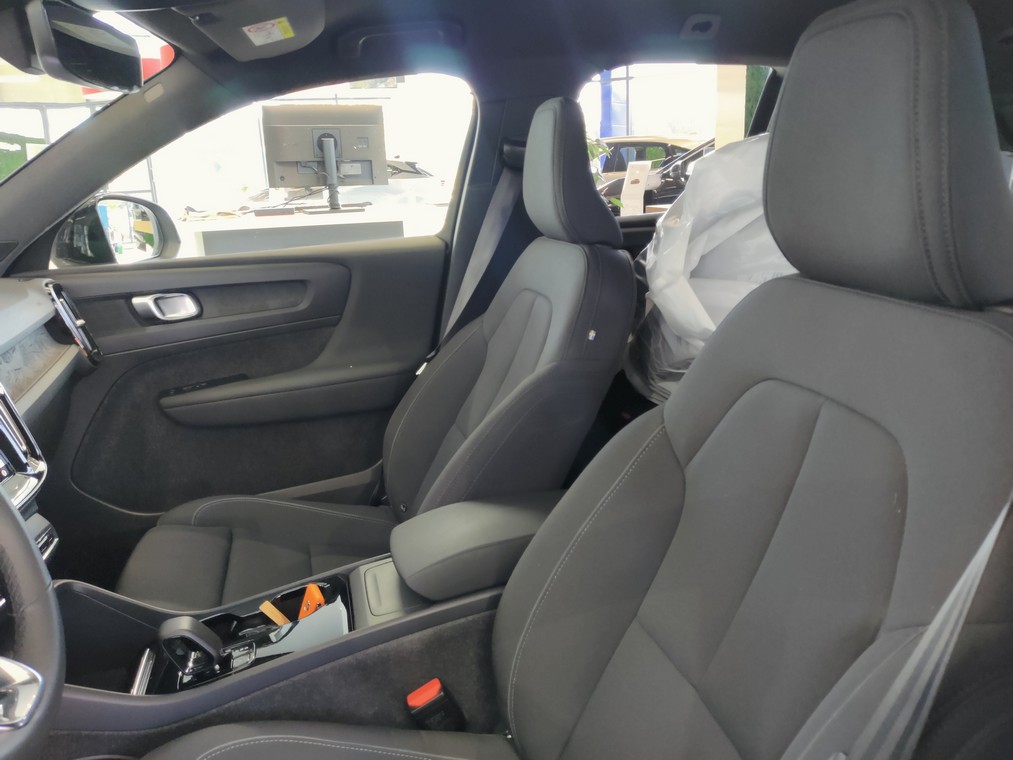 Volvo XC40 RECHARGE TWIN PLUS SELEKT TAKUU 24KK