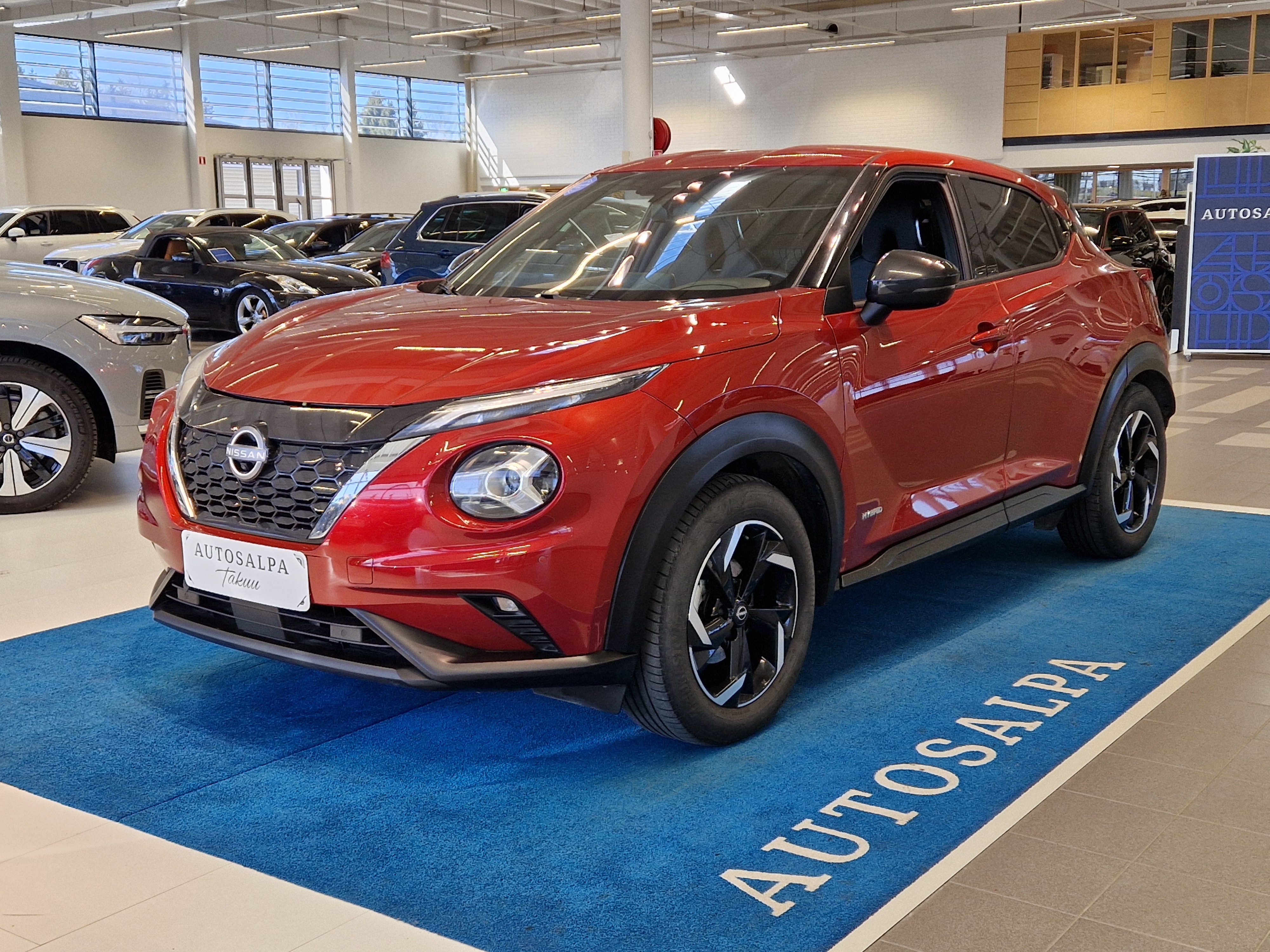 Nissan JUKE DIG-T 143HP 4AMT TEKNA + NAVI HEV HSW