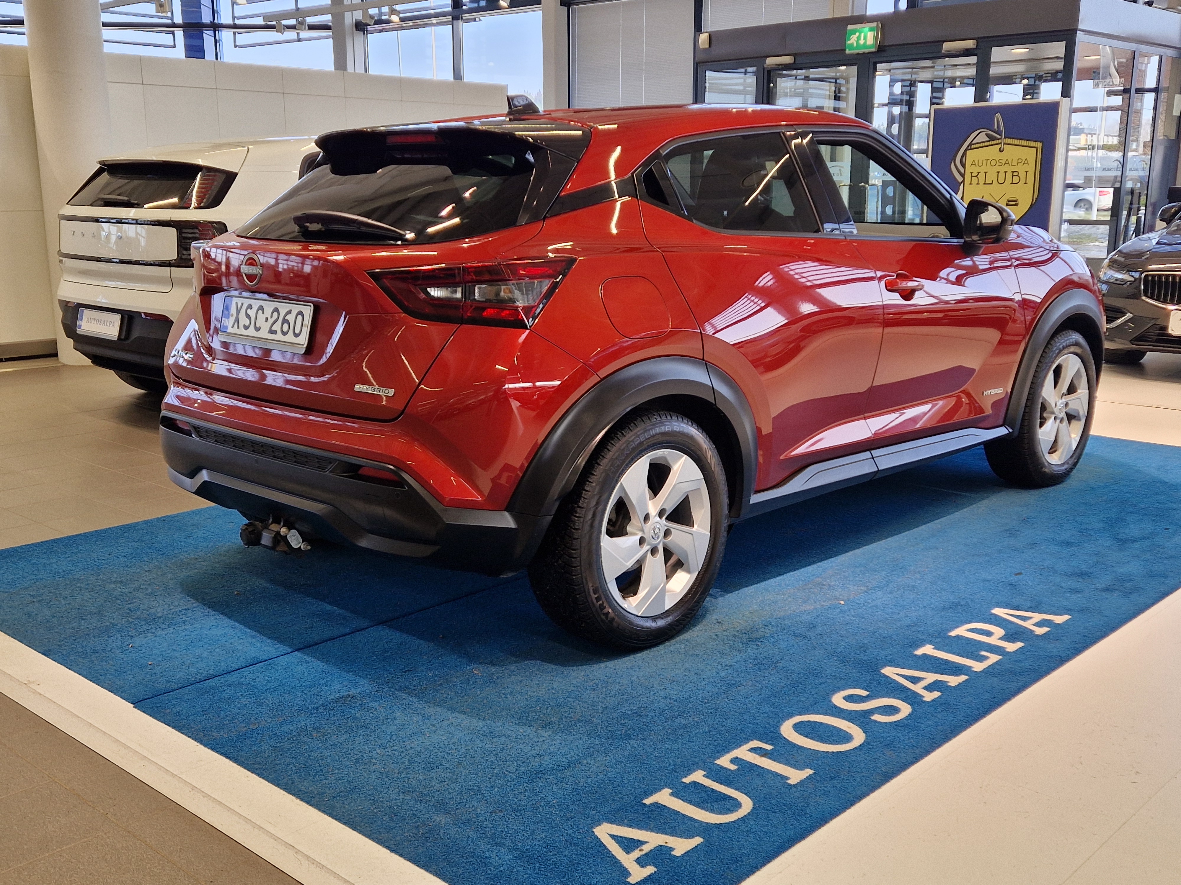 Nissan JUKE DIG-T 143HP 4AMT TEKNA + NAVI HEV HSW