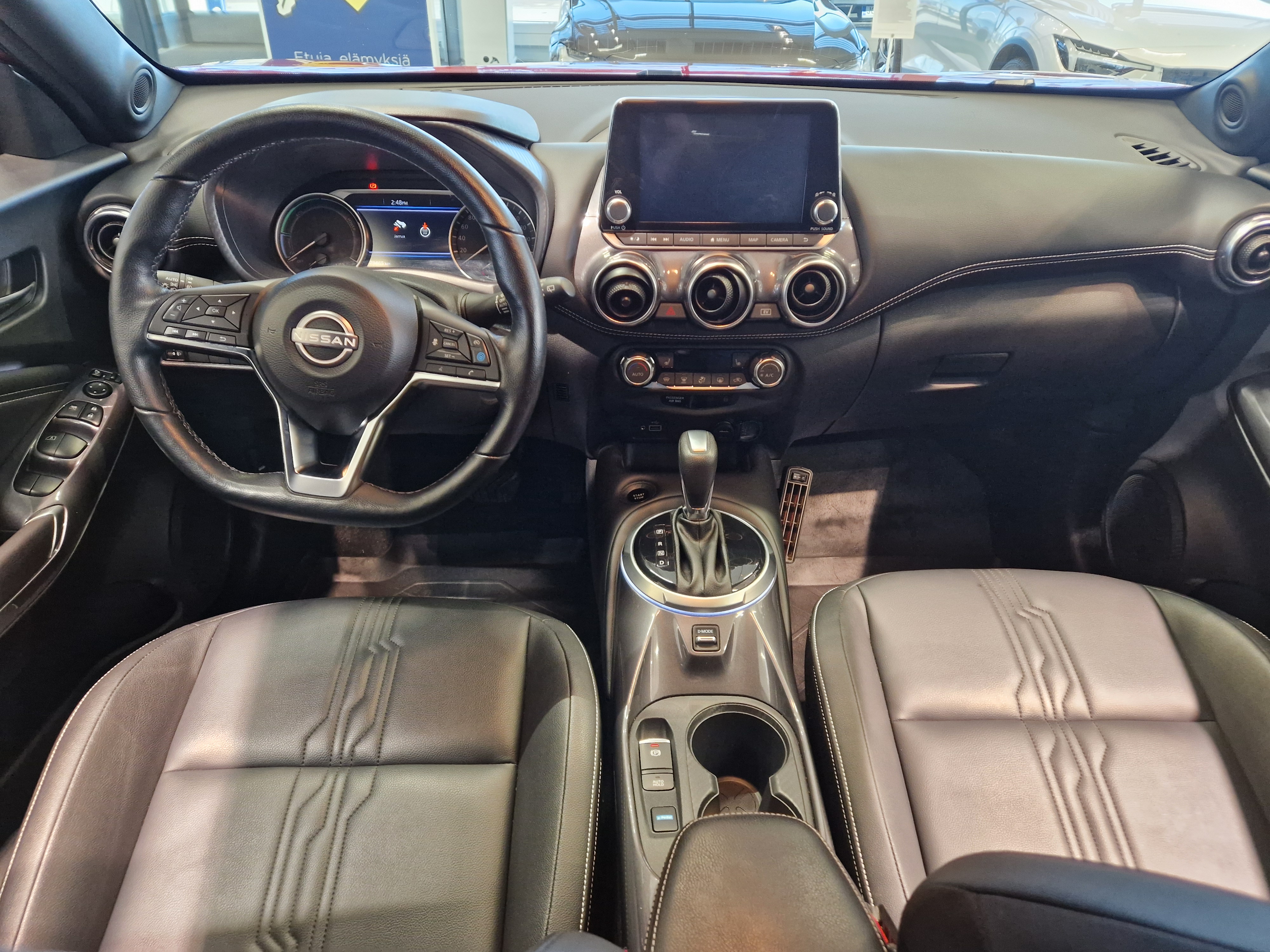 Nissan JUKE DIG-T 143HP 4AMT TEKNA + NAVI HEV HSW