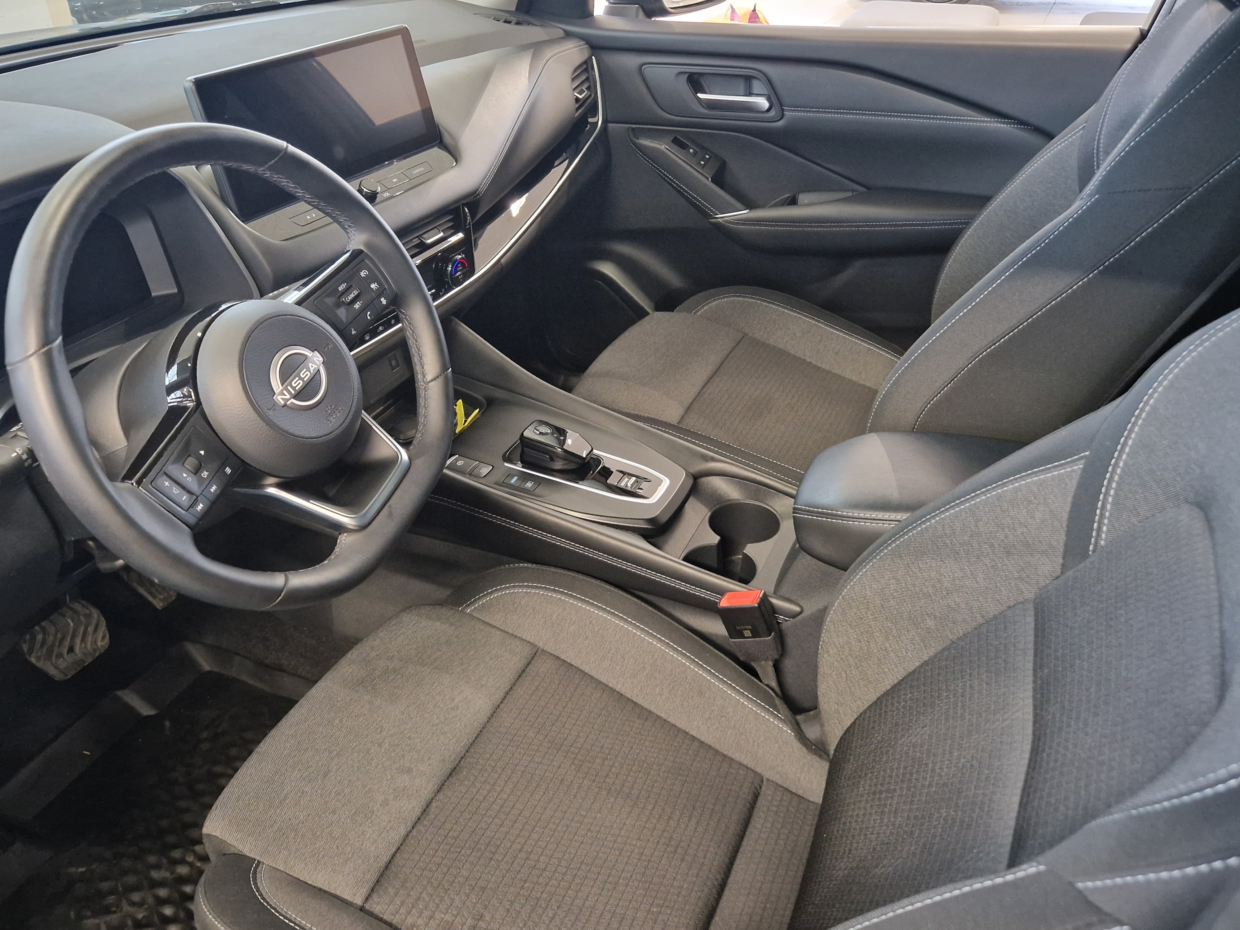 Nissan QASHQAI E-POWER 2WD N-CONNECTA TAKUU 24KK/40TKM