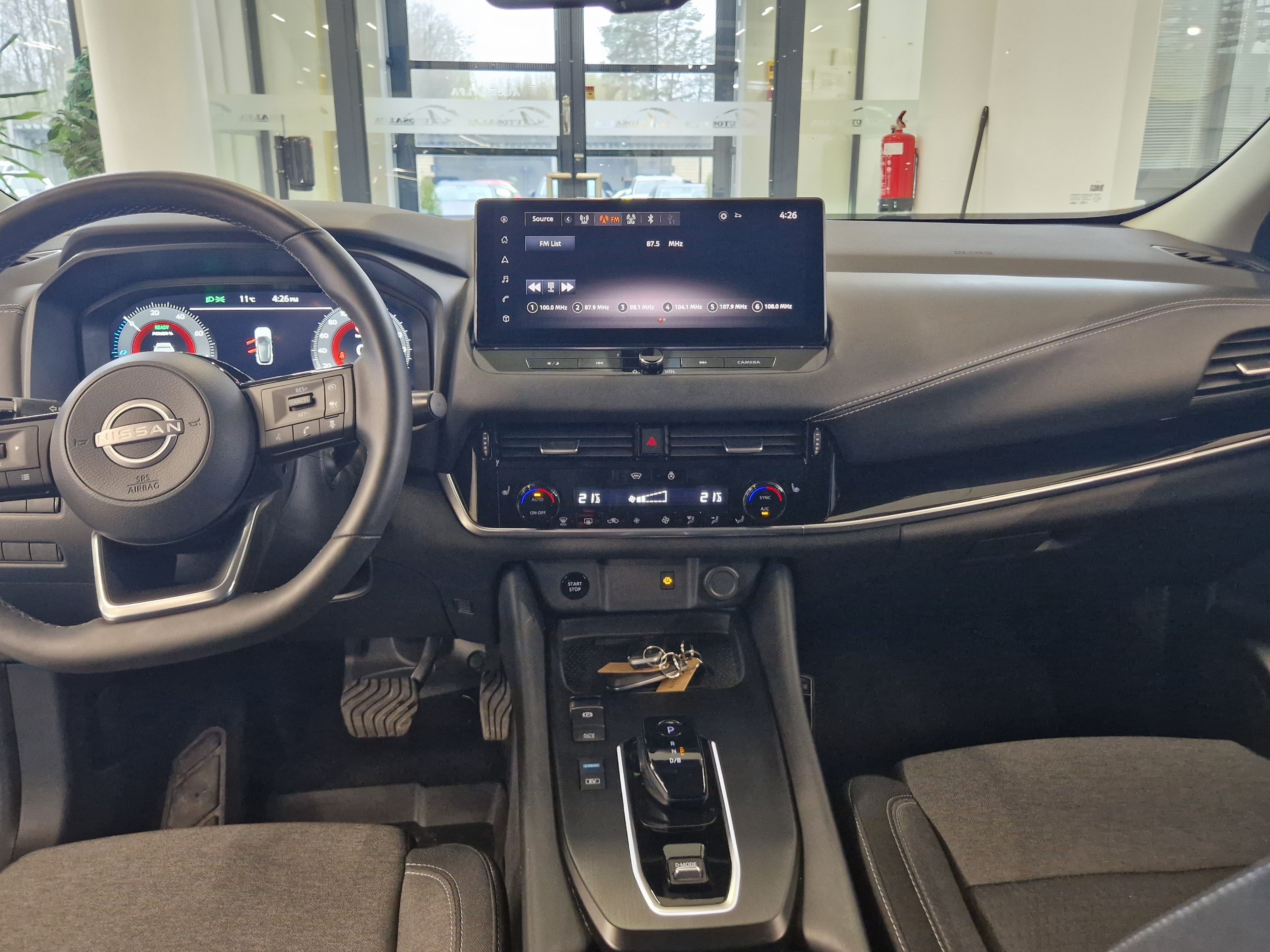 Nissan QASHQAI E-POWER 2WD N-CONNECTA TAKUU 24KK/40TKM