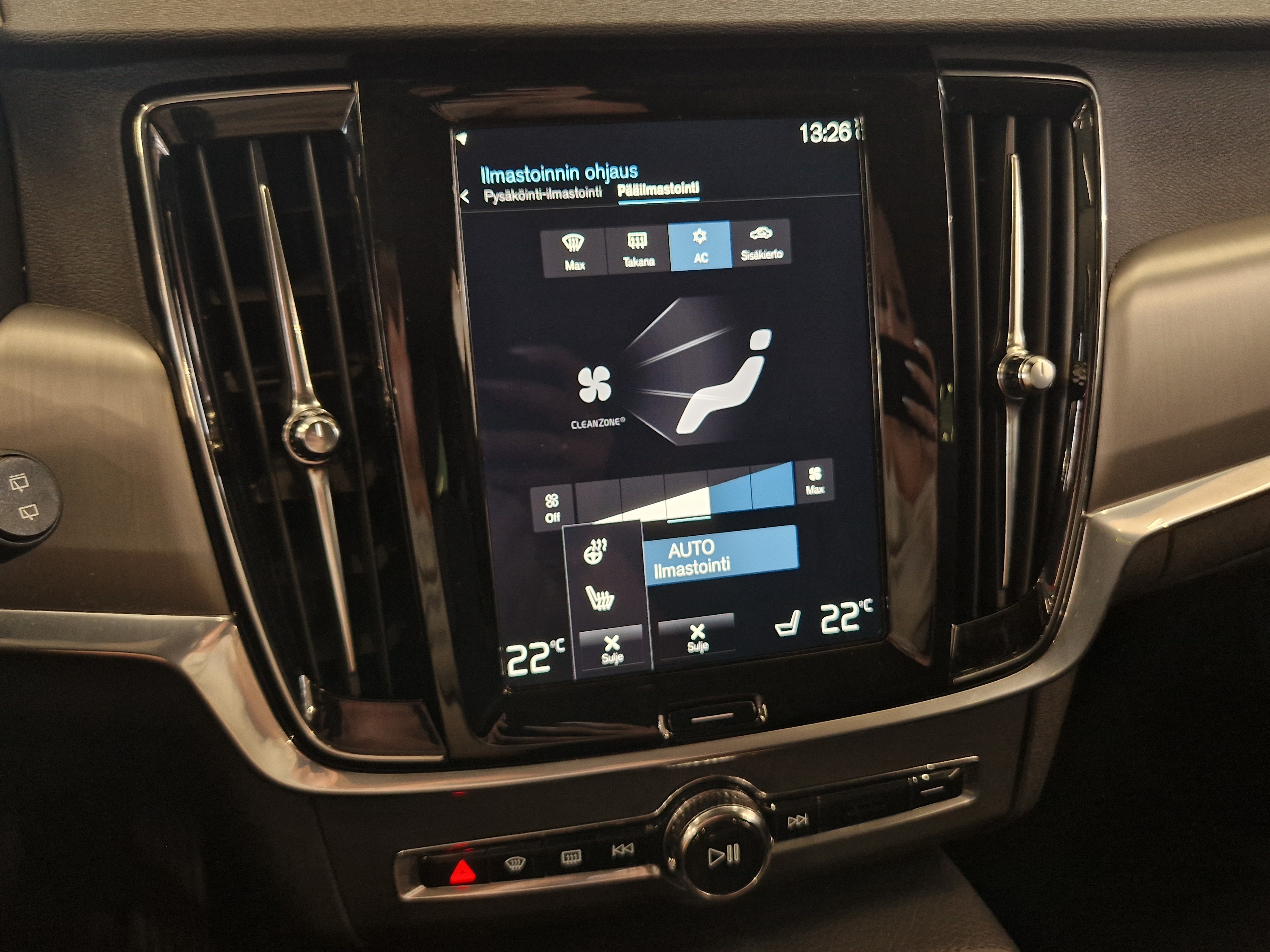 Volvo V90 T8 TWE AWD MOMENTUM AUT