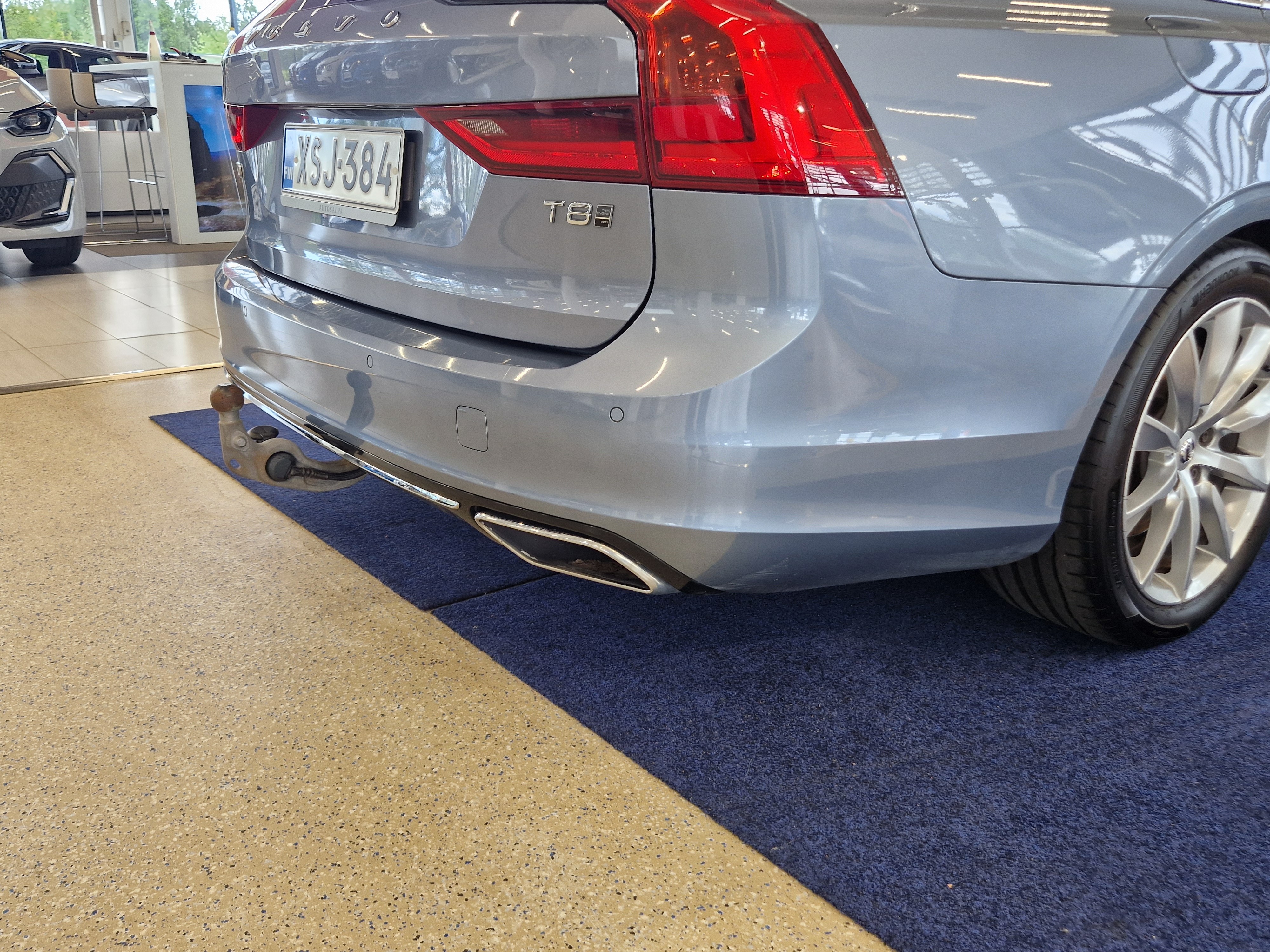 Volvo V90 T8 TWE AWD MOMENTUM AUT