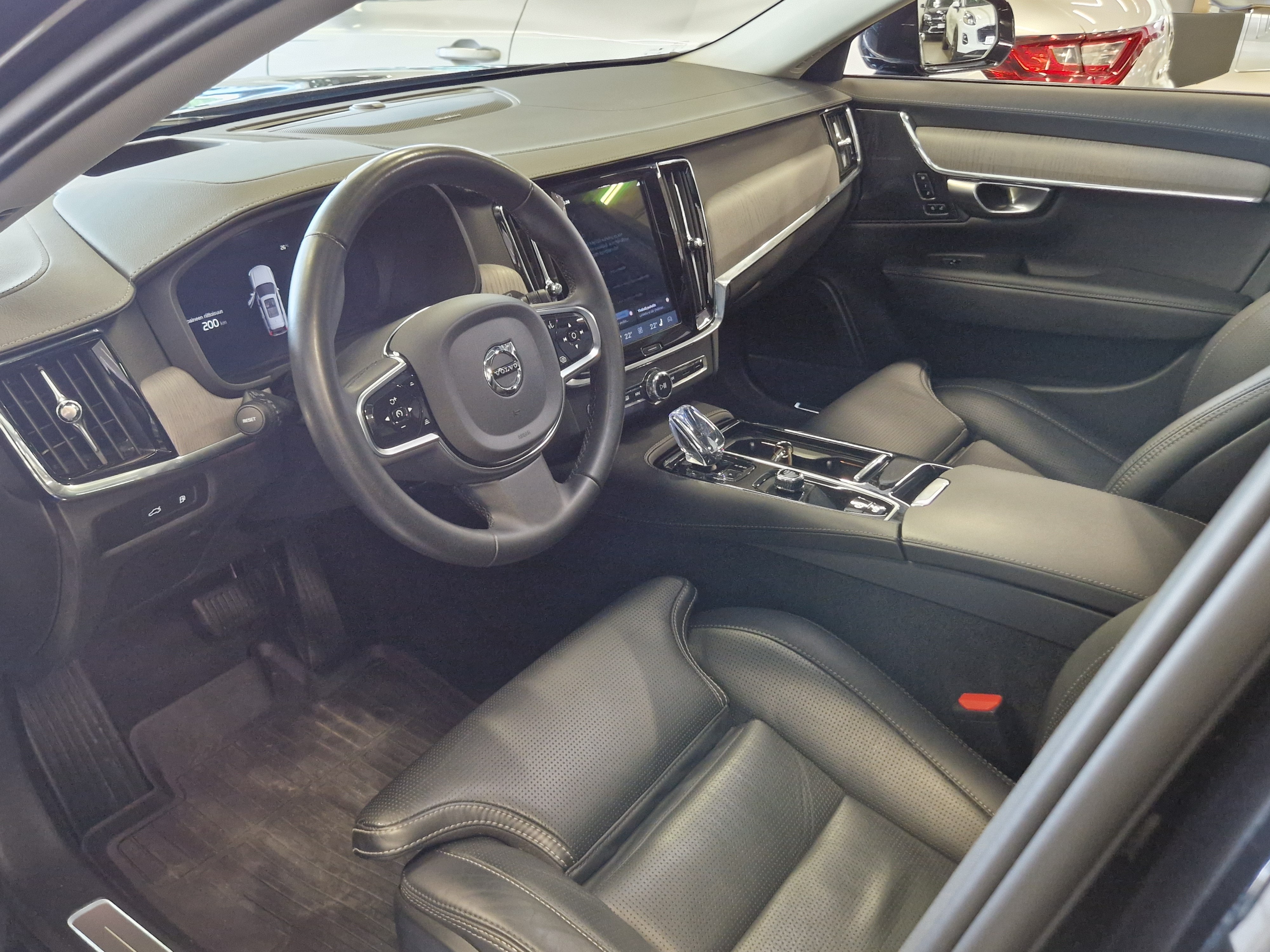 Volvo V90 2024, kuva 5/19