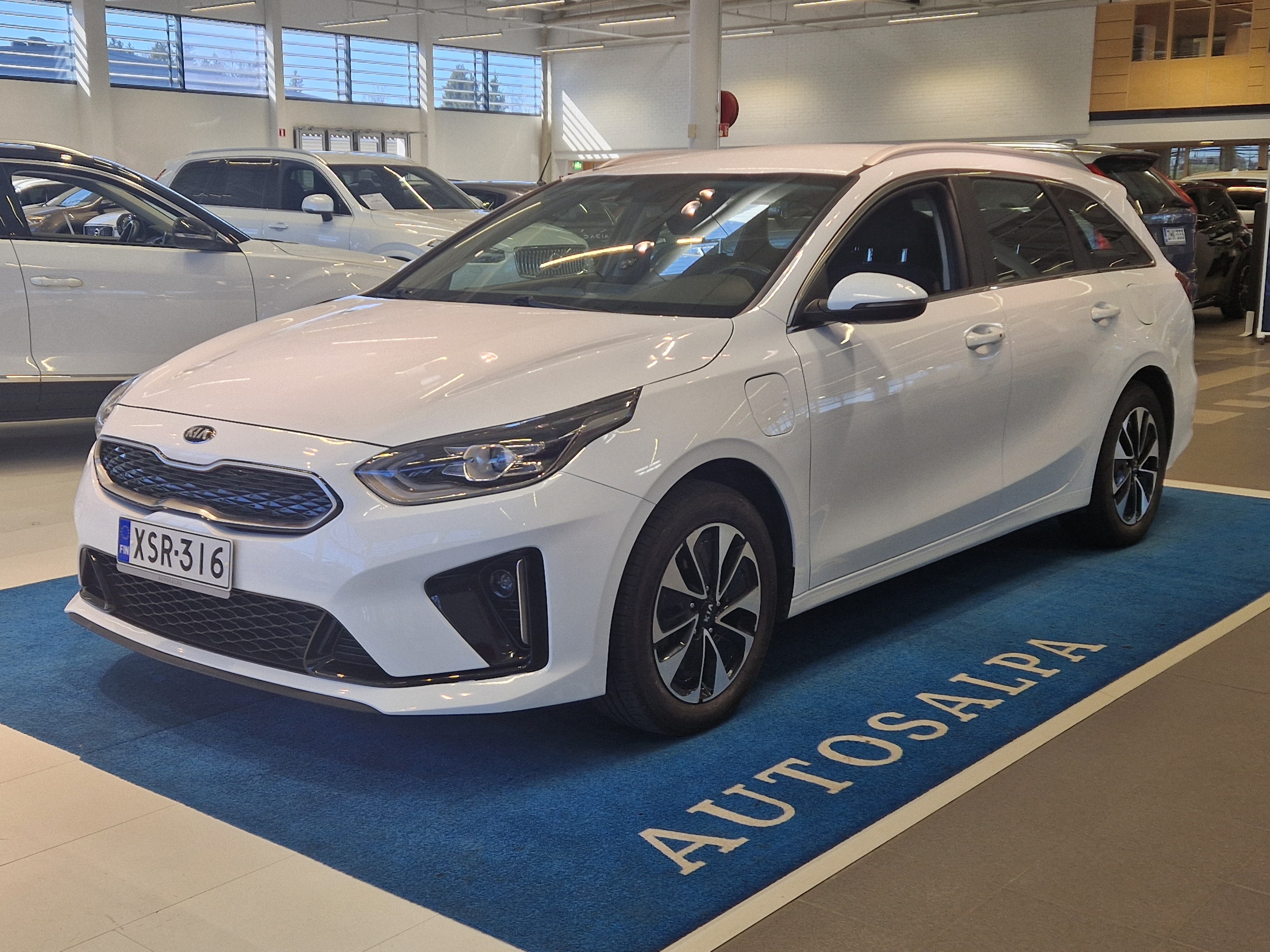 Kia CEED 1,6 GDI PLUG-IN HYBRID EX SW DCT