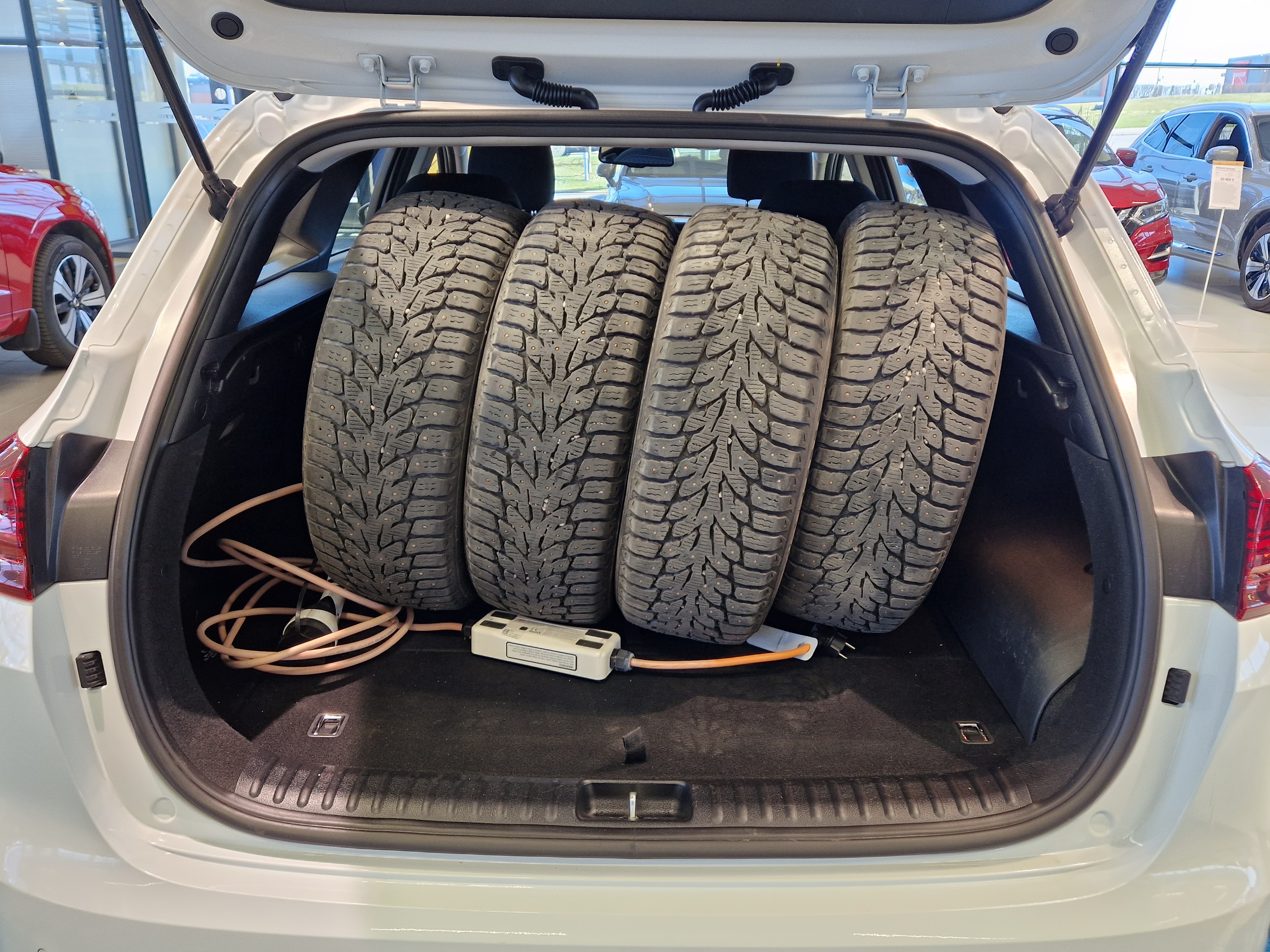 Kia CEED 1,6 GDI PLUG-IN HYBRID EX SW DCT