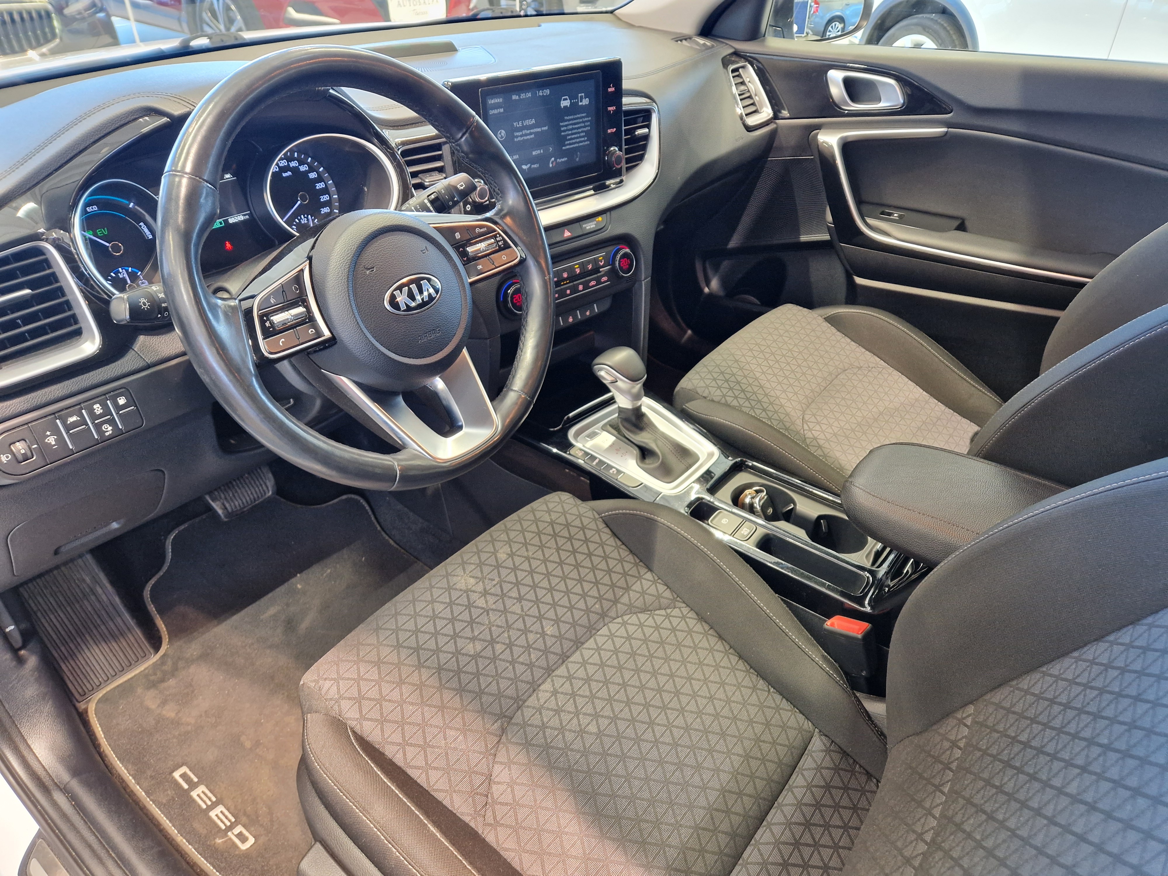 Kia CEED 1,6 GDI PLUG-IN HYBRID EX SW DCT