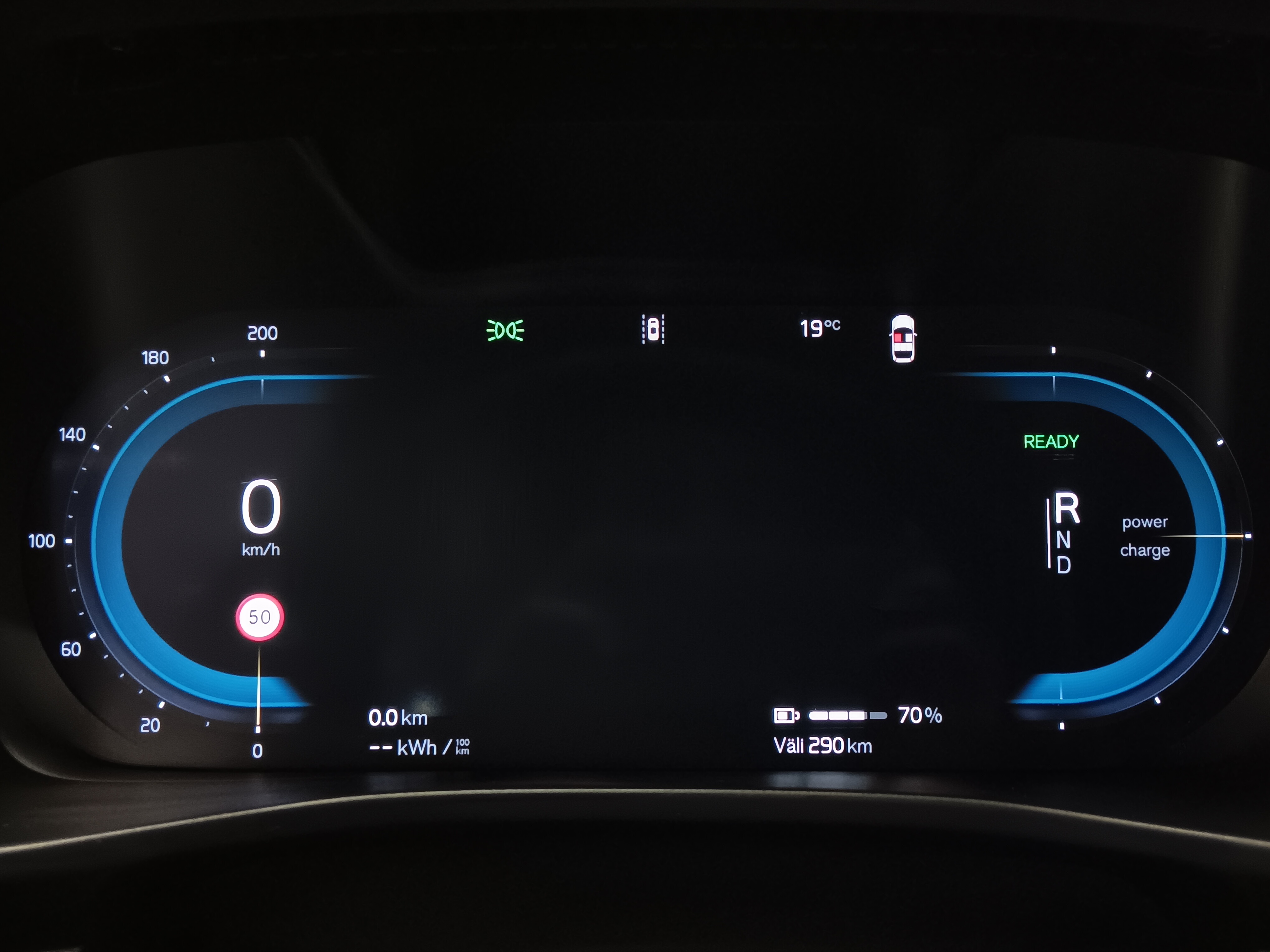 Volvo C40 RECHARGE SINGLE PLUS EXTENDED RANGE