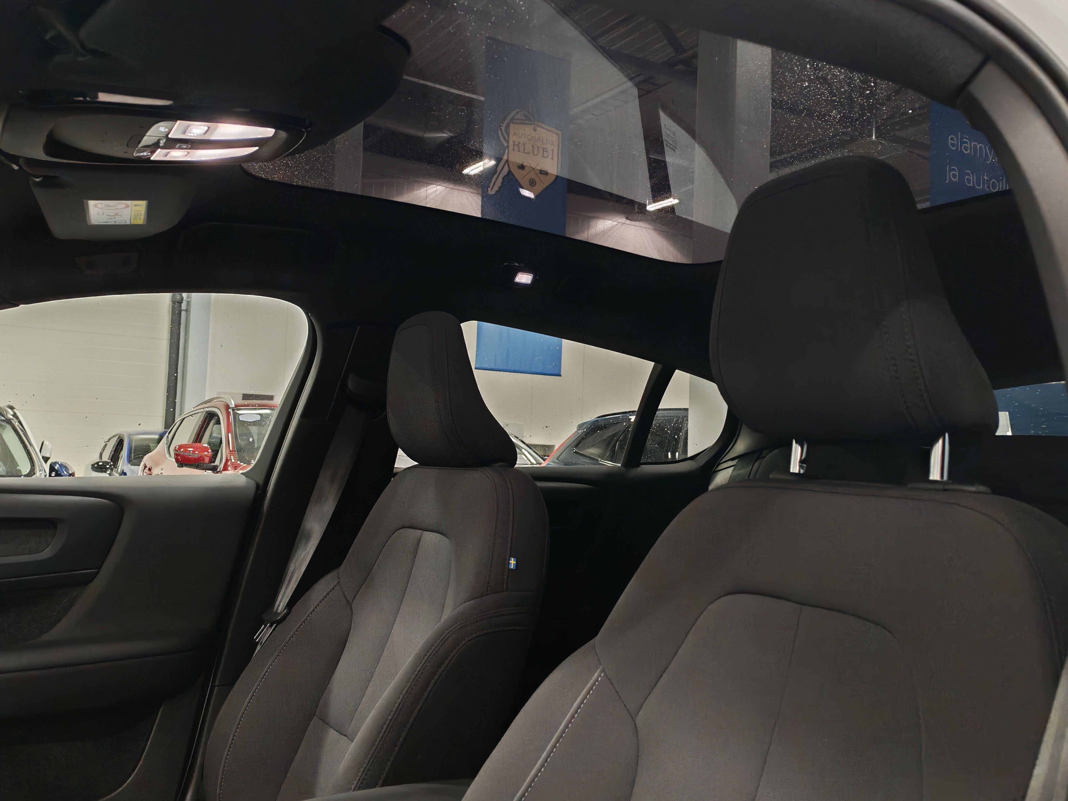 Volvo C40 RECHARGE SINGLE PLUS.